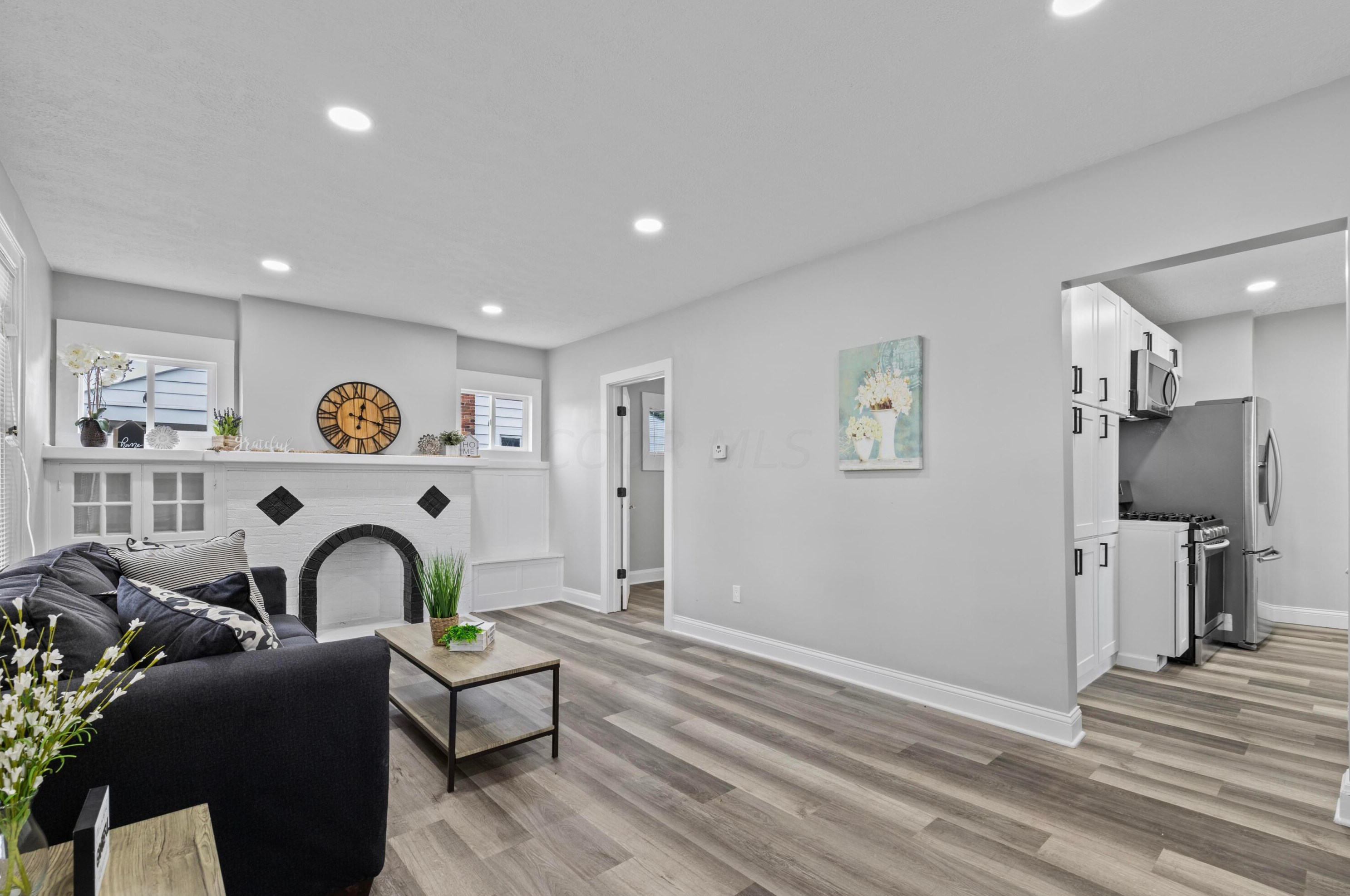 1753 Lockbourne Rd, Columbus OH 43207-1447 exterior