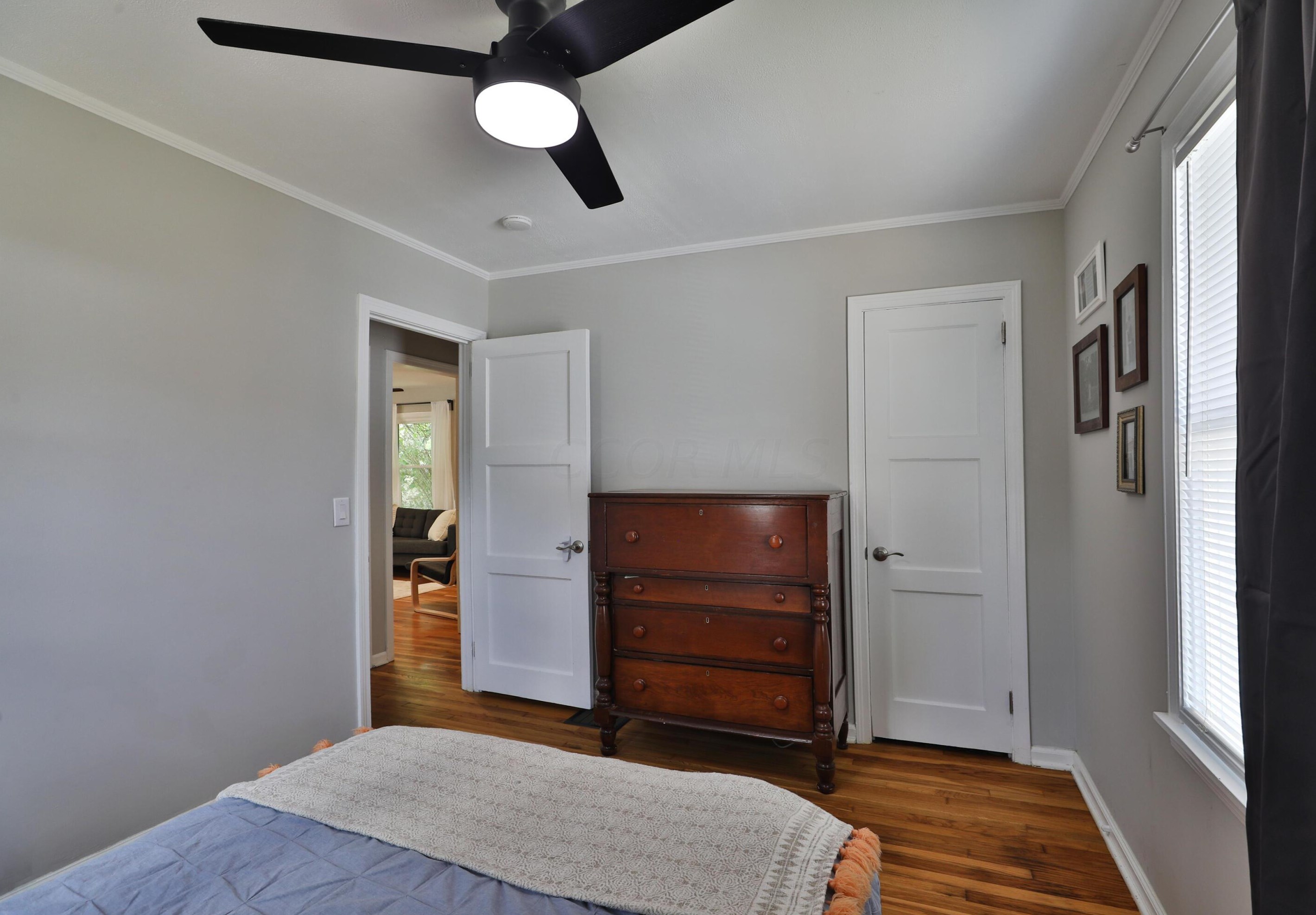 5690 Indianola Ave, Columbus OH 43085-3706 exterior