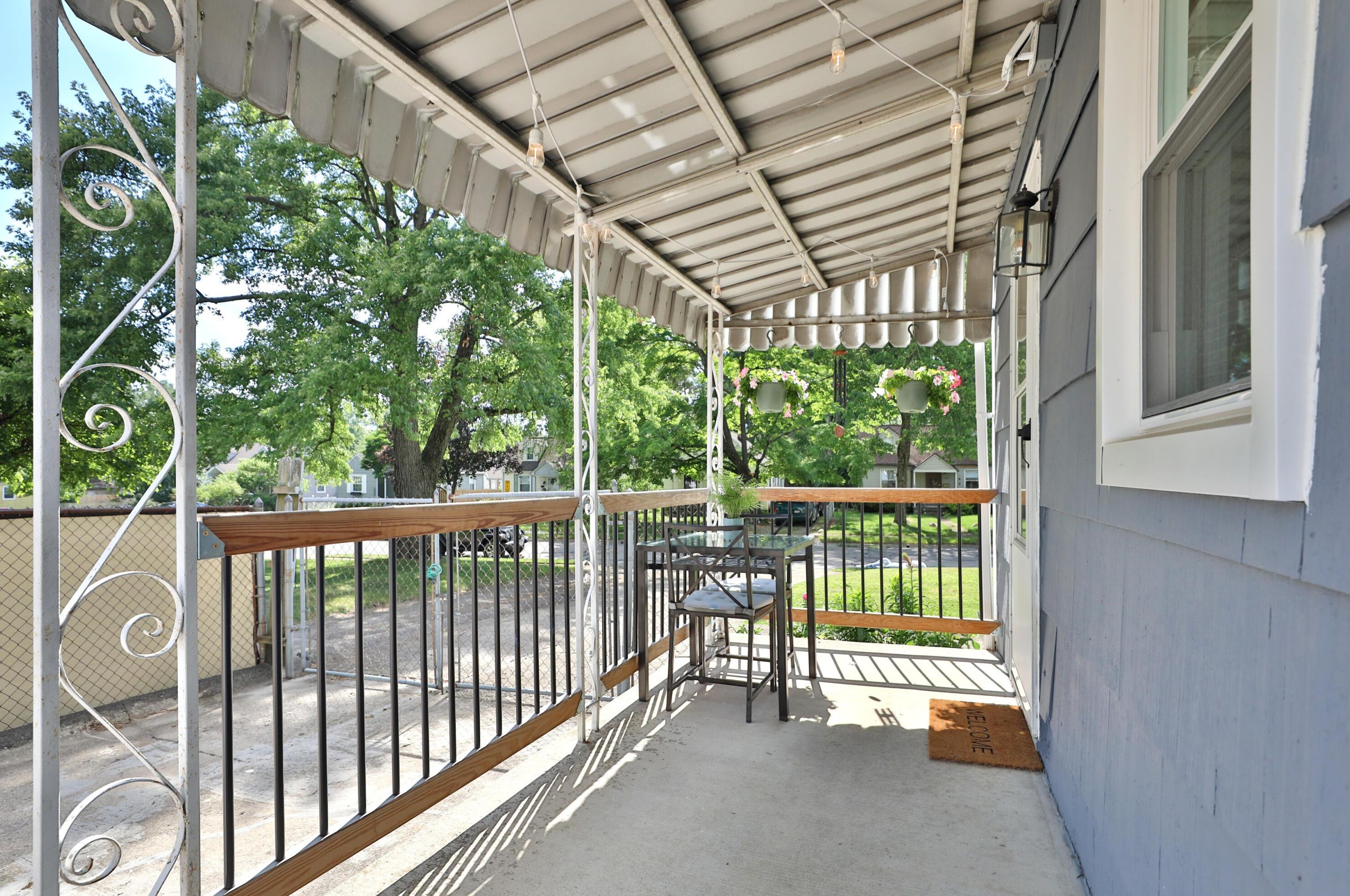 5690 Indianola Ave, Columbus OH 43085-3706 exterior