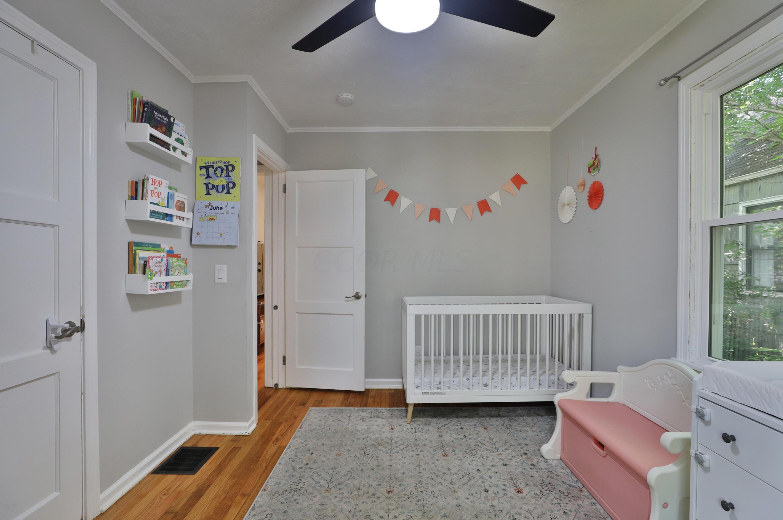 5690 Indianola Ave, Columbus OH 43085-3706 exterior