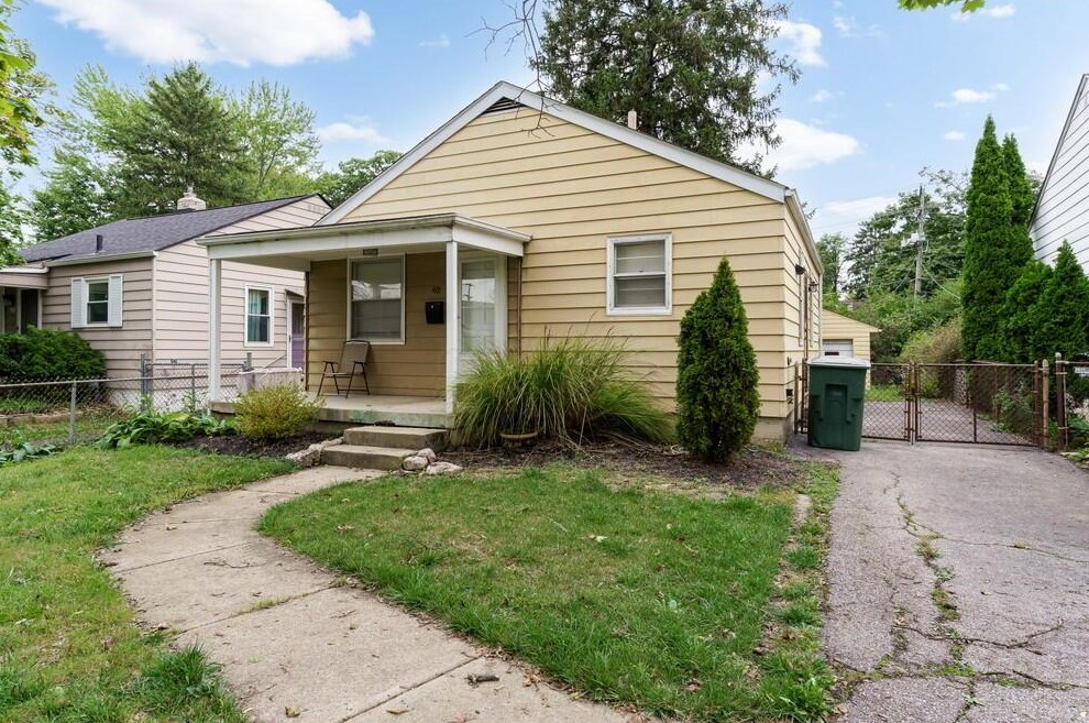 62 E Stanton Ave, Sharon Township, OH 43214