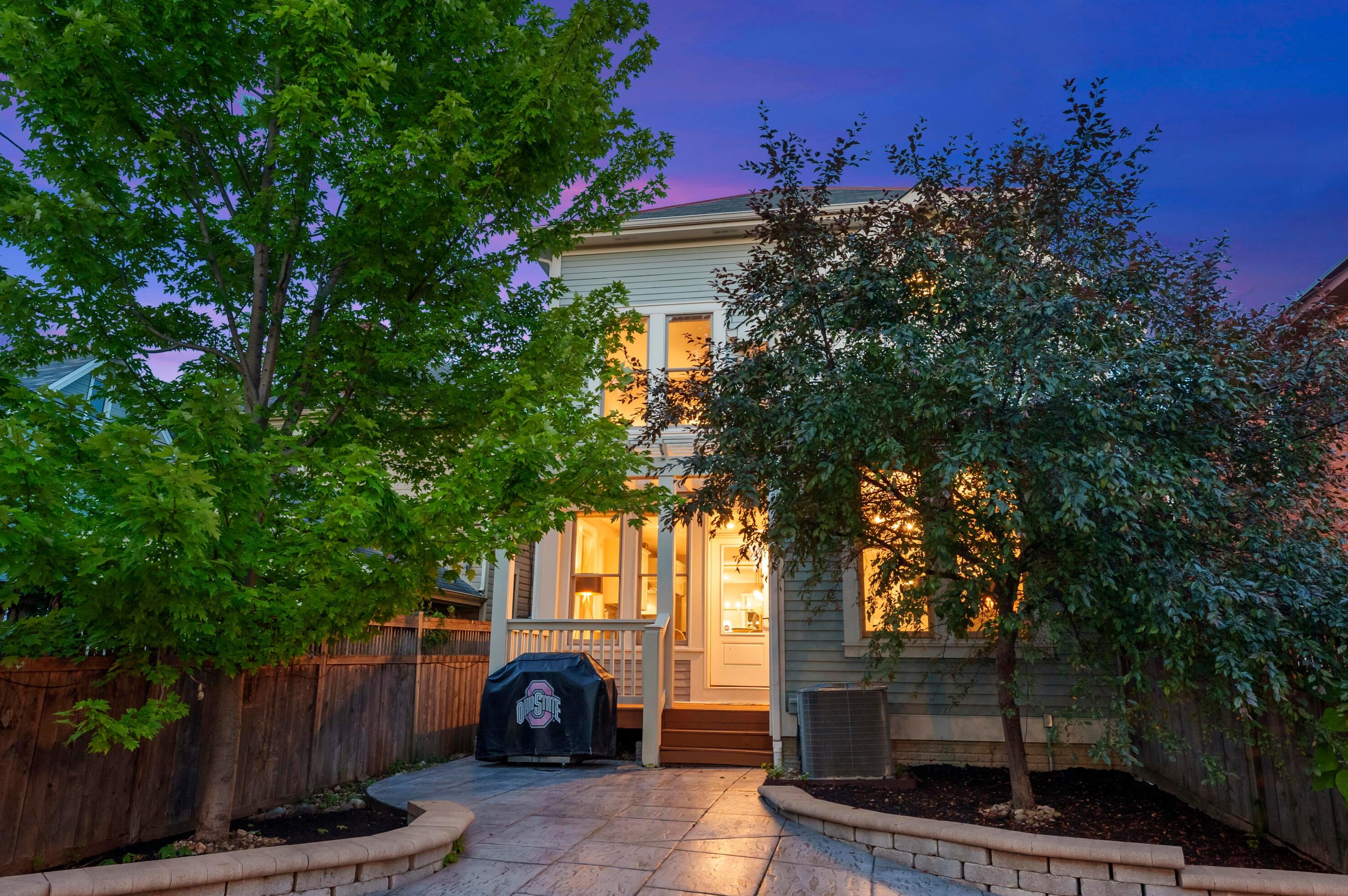 1085 Smt St, Columbus OH 43201-4518 exterior