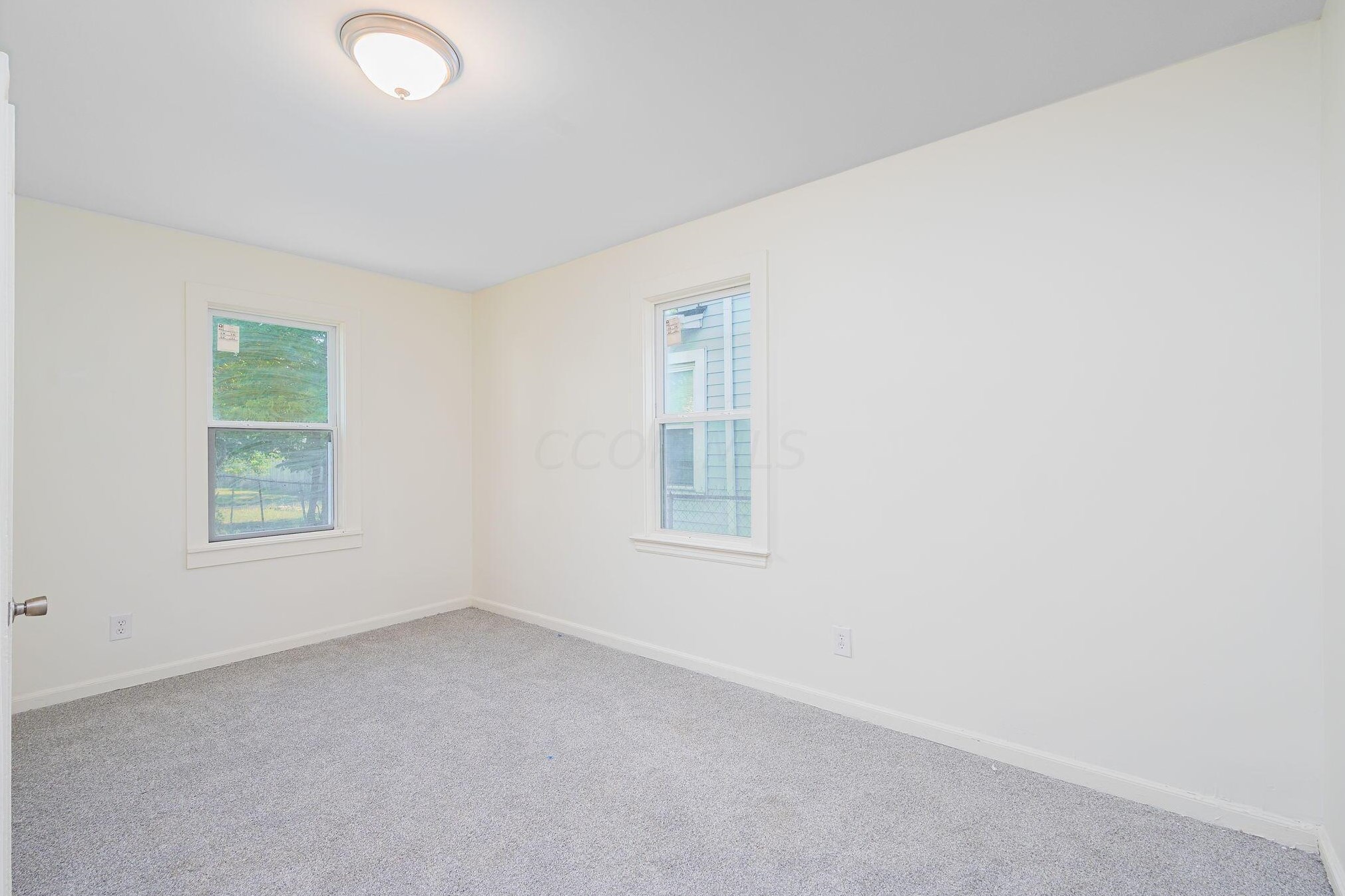 507 Woodrow Ave, Columbus OH  43207-2067 exterior