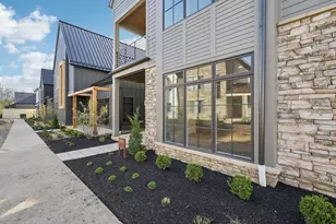 2808 Kobuk Dr, Columbus, OH 43228 - Photo 4