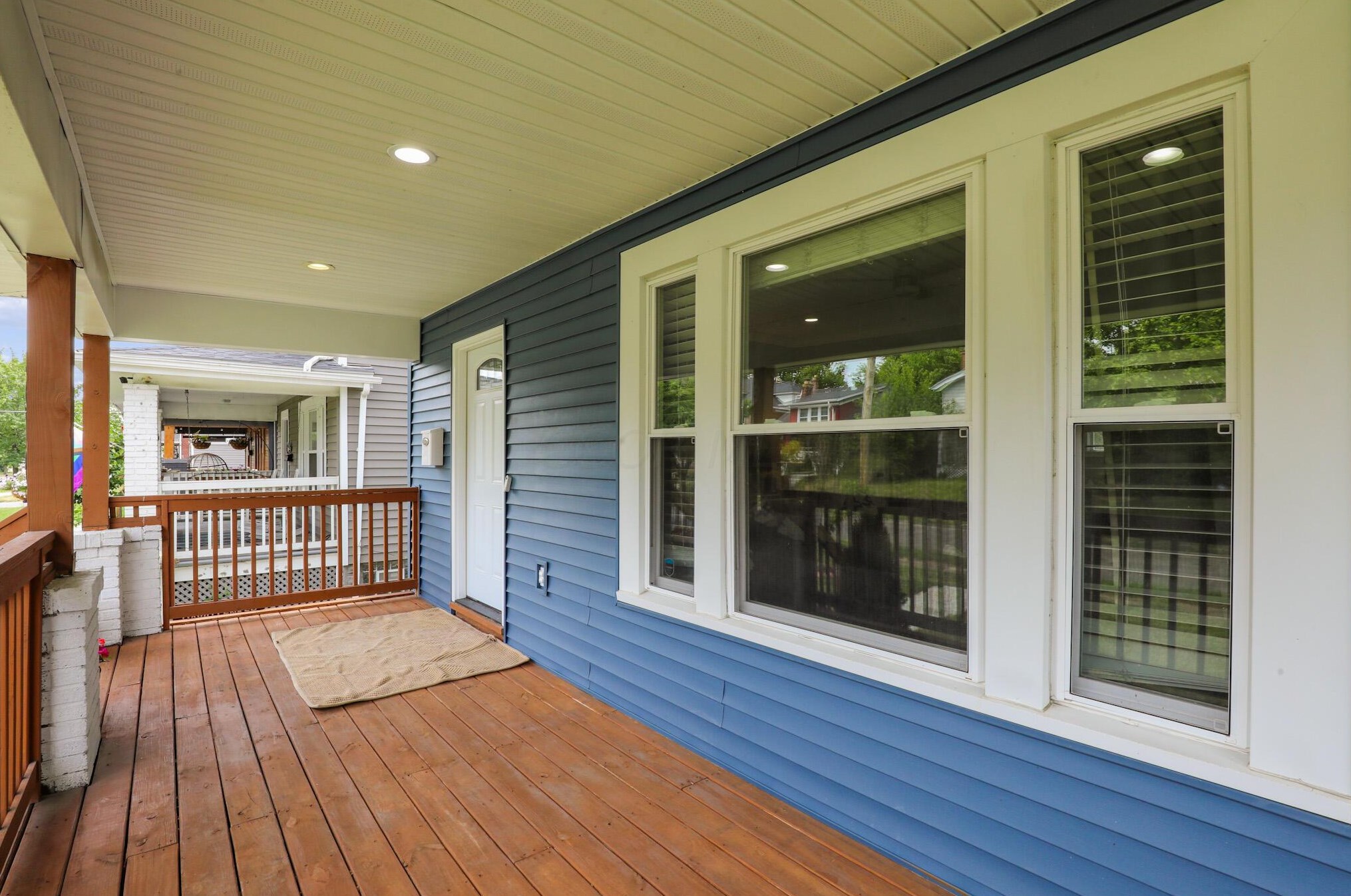 579 Fairwood Ave, Columbus OH 43205-2511 exterior