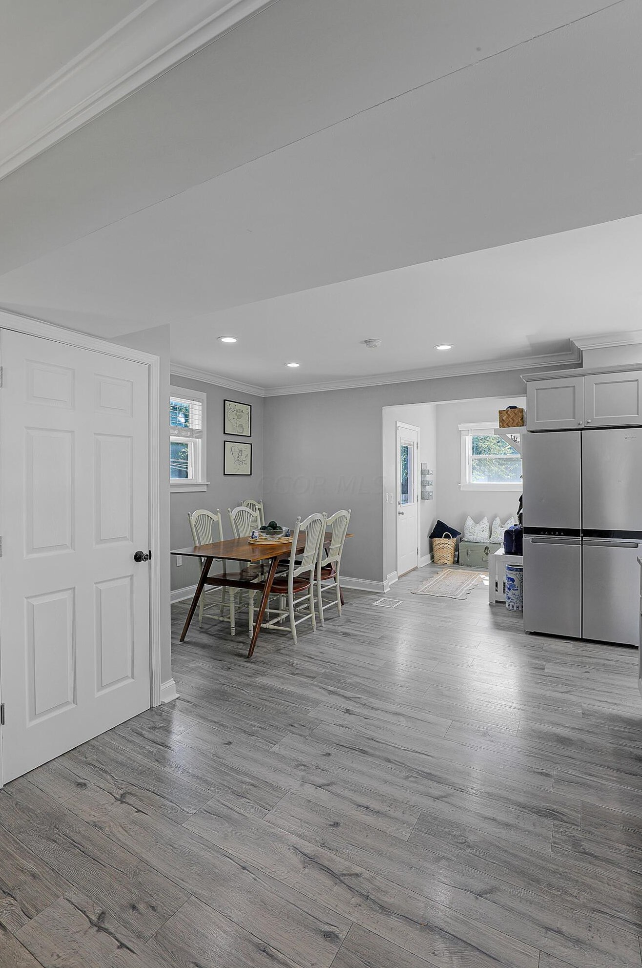 579 Fairwood Ave, Columbus OH 43205-2511 exterior