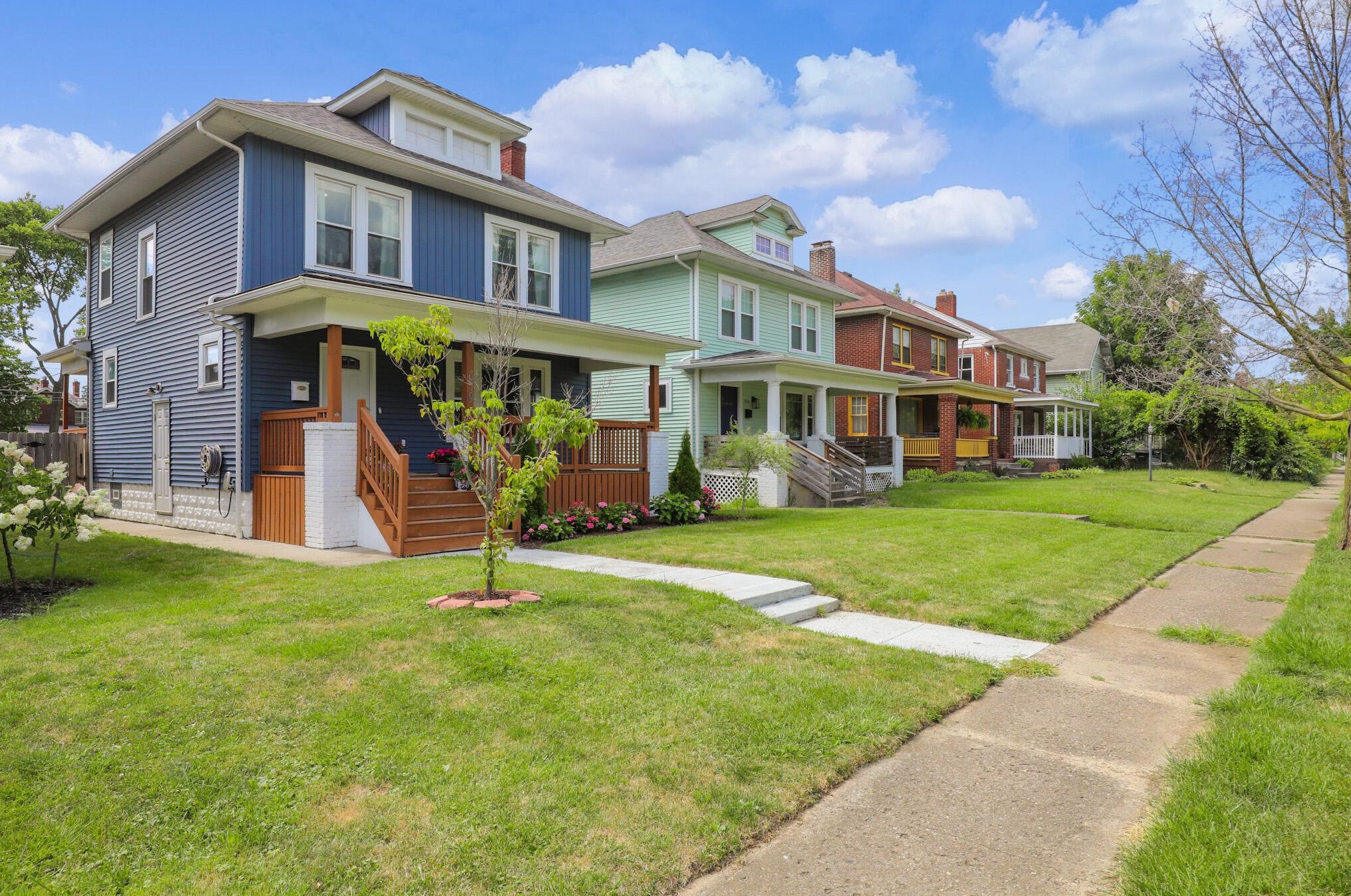 579 Fairwood Ave, Columbus OH 43205-2511 exterior