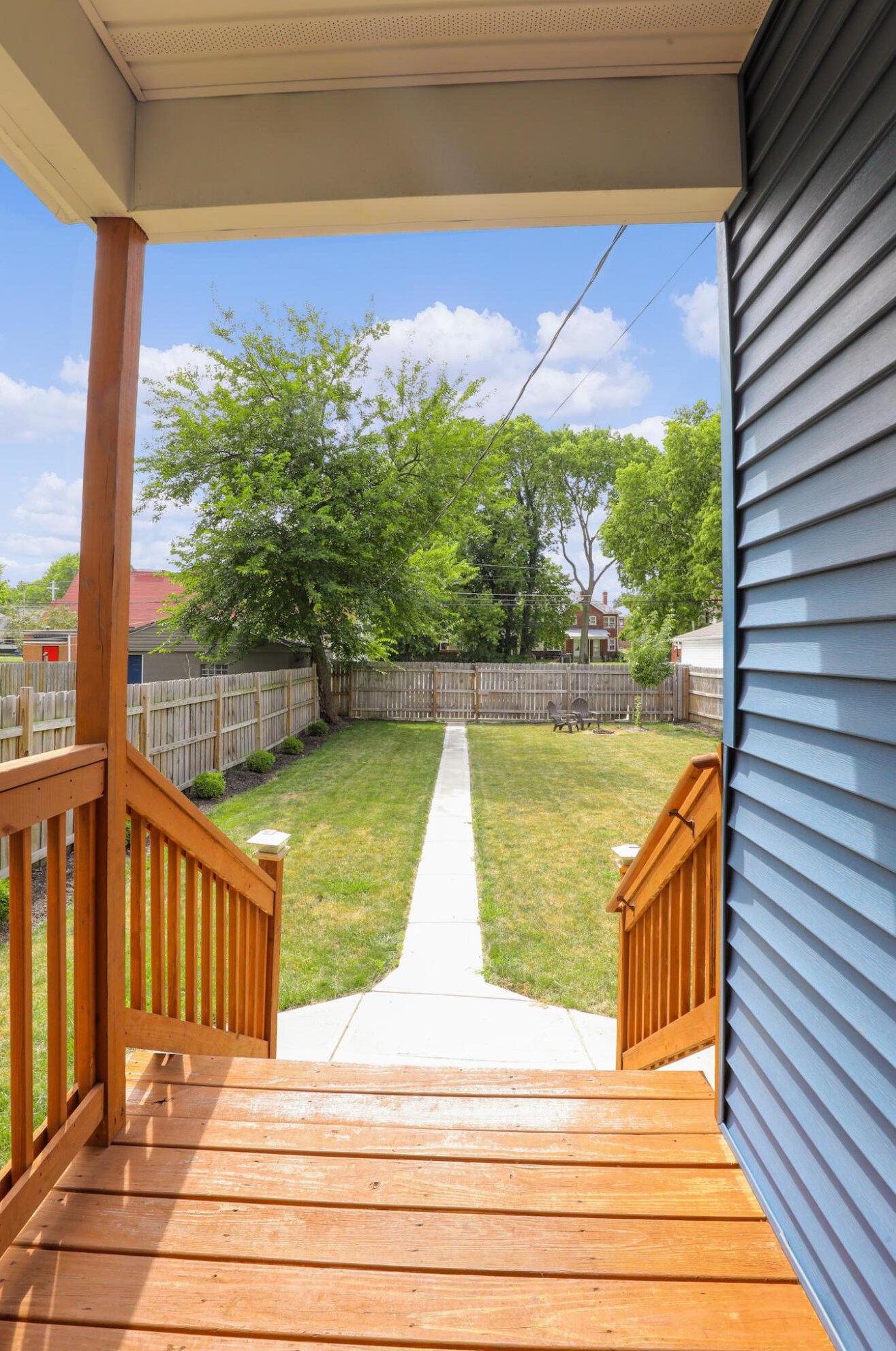 579 Fairwood Ave, Columbus OH 43205-2511 exterior