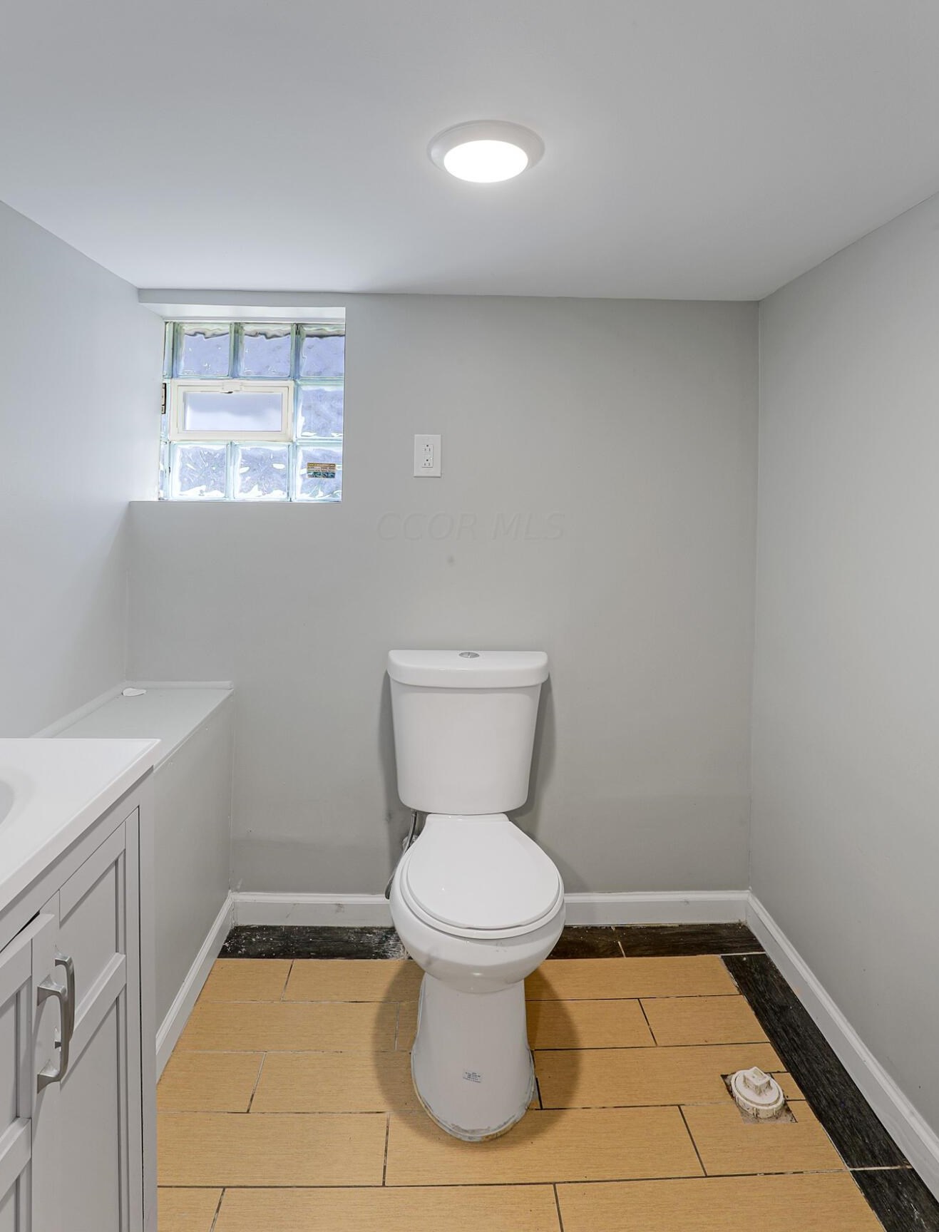 579 Fairwood Ave, Columbus OH 43205-2511 exterior