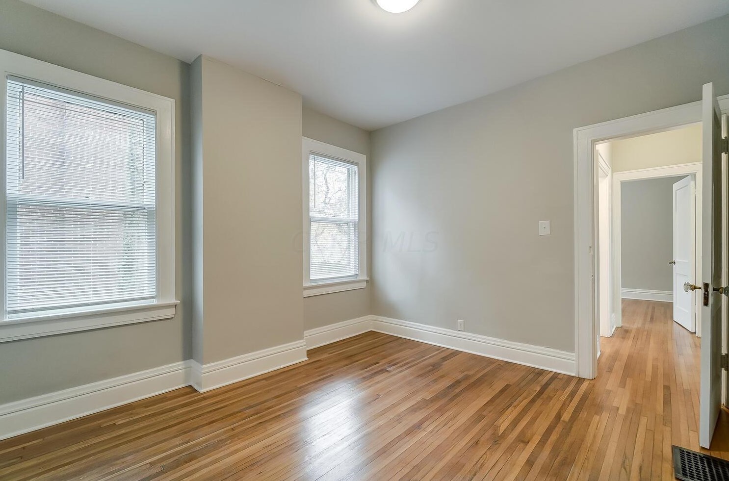 1685 Franklin Ave, Columbus OH 43085-3187 exterior