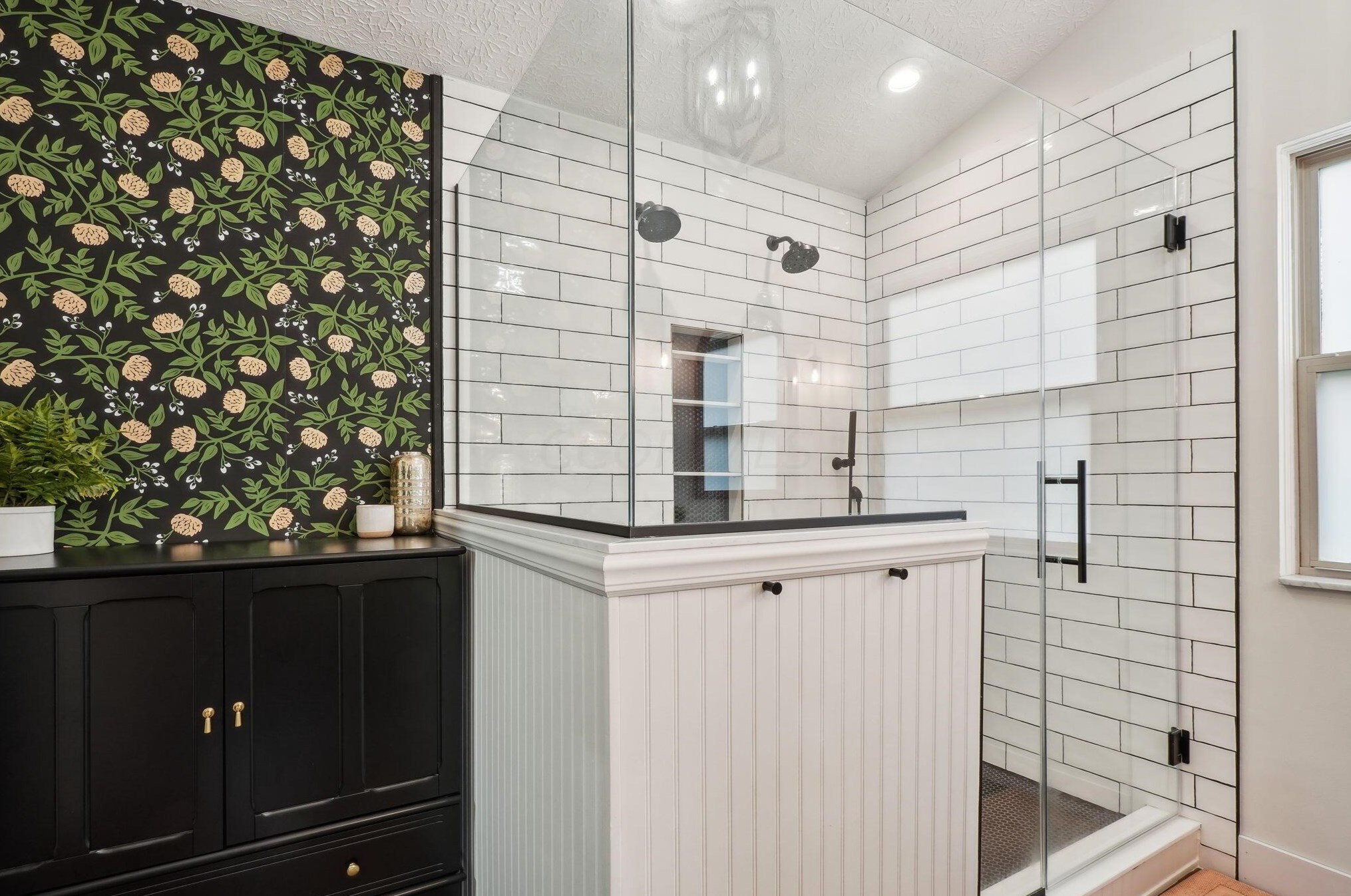 1119 Summer Hill Cir, Columbus OH  43230-6246 exterior