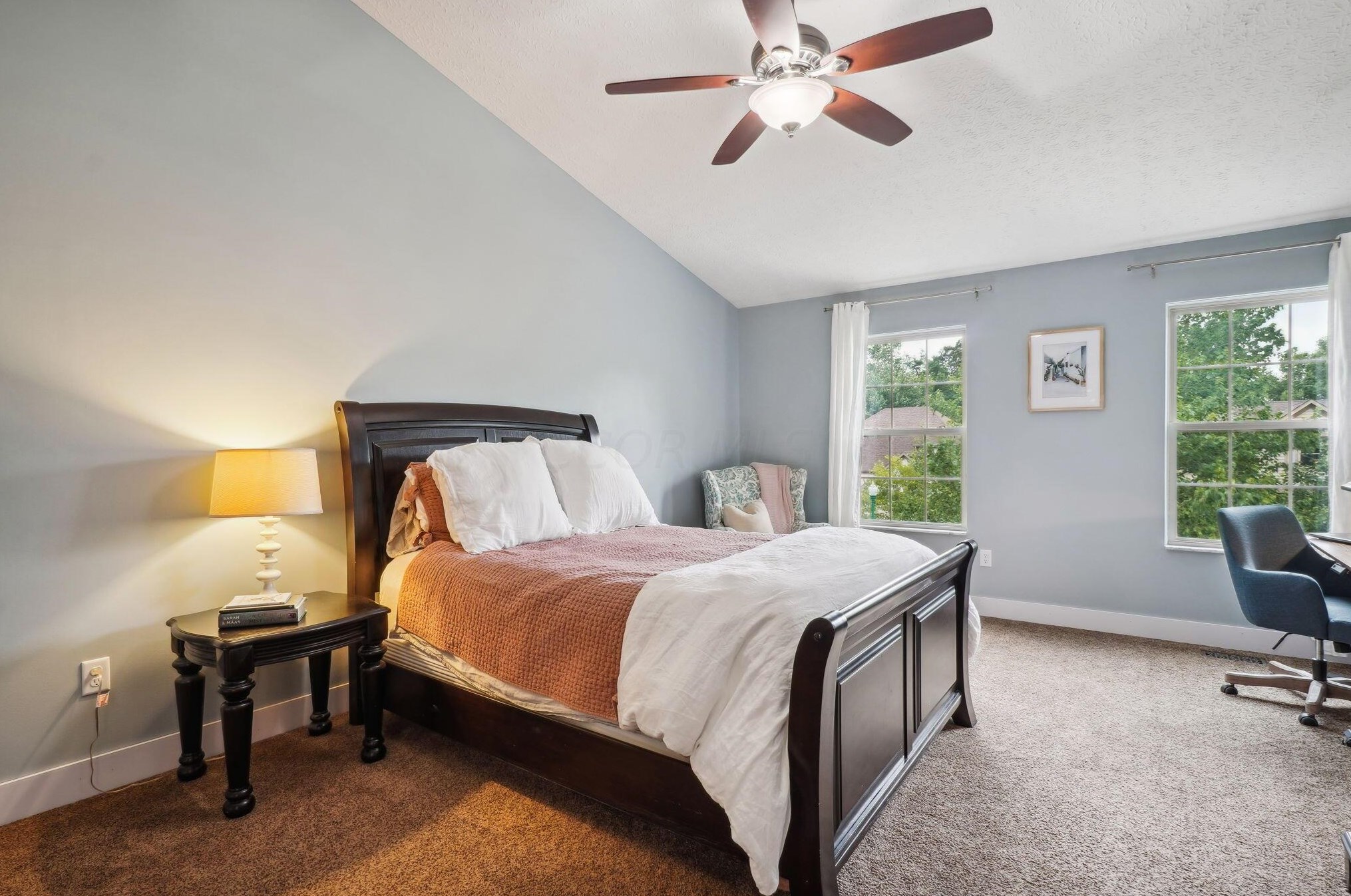 1119 Summer Hill Cir, Columbus OH  43230-6246 exterior