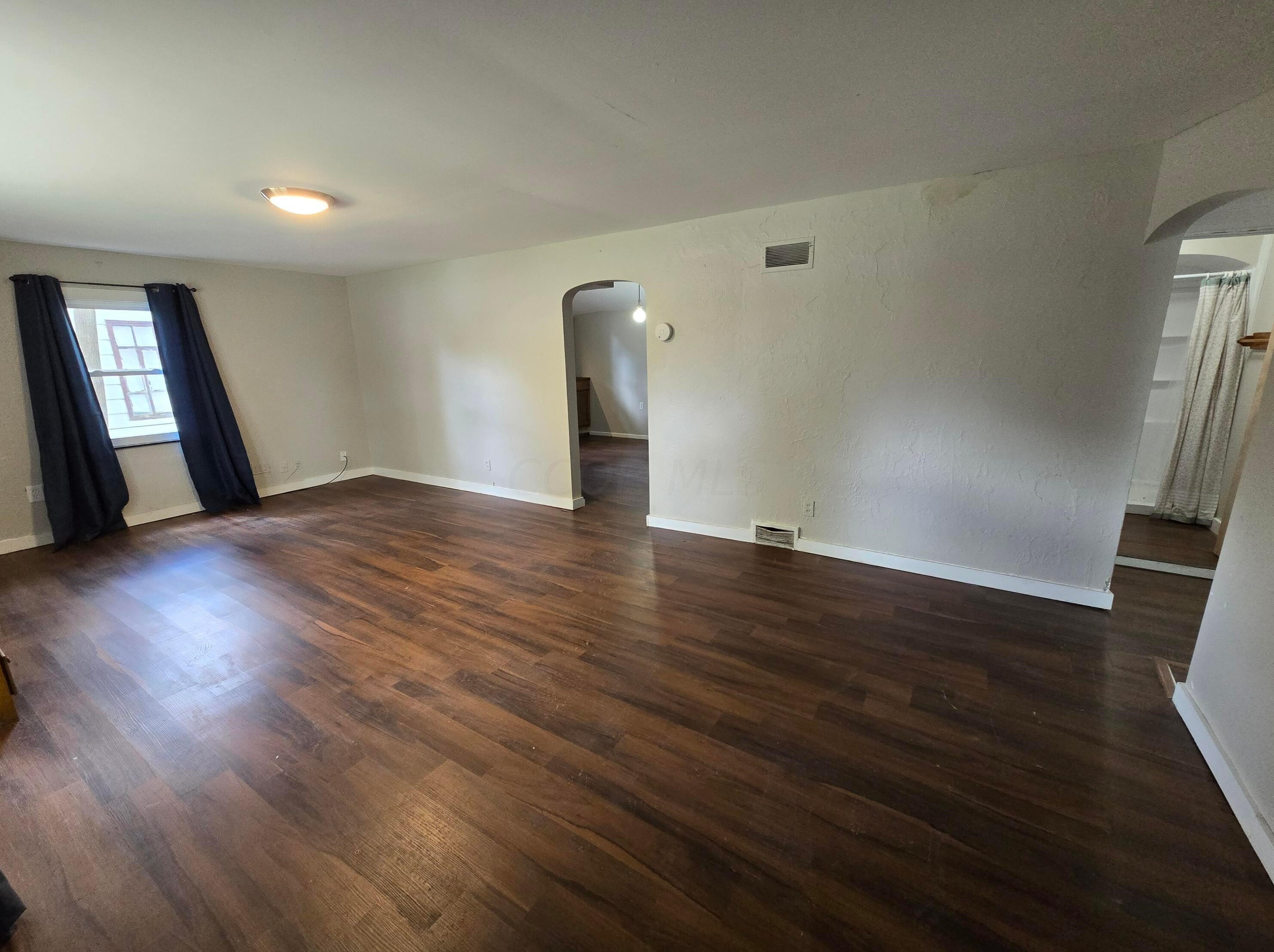 978 19 Ave, Columbus OH 43211-2458 exterior