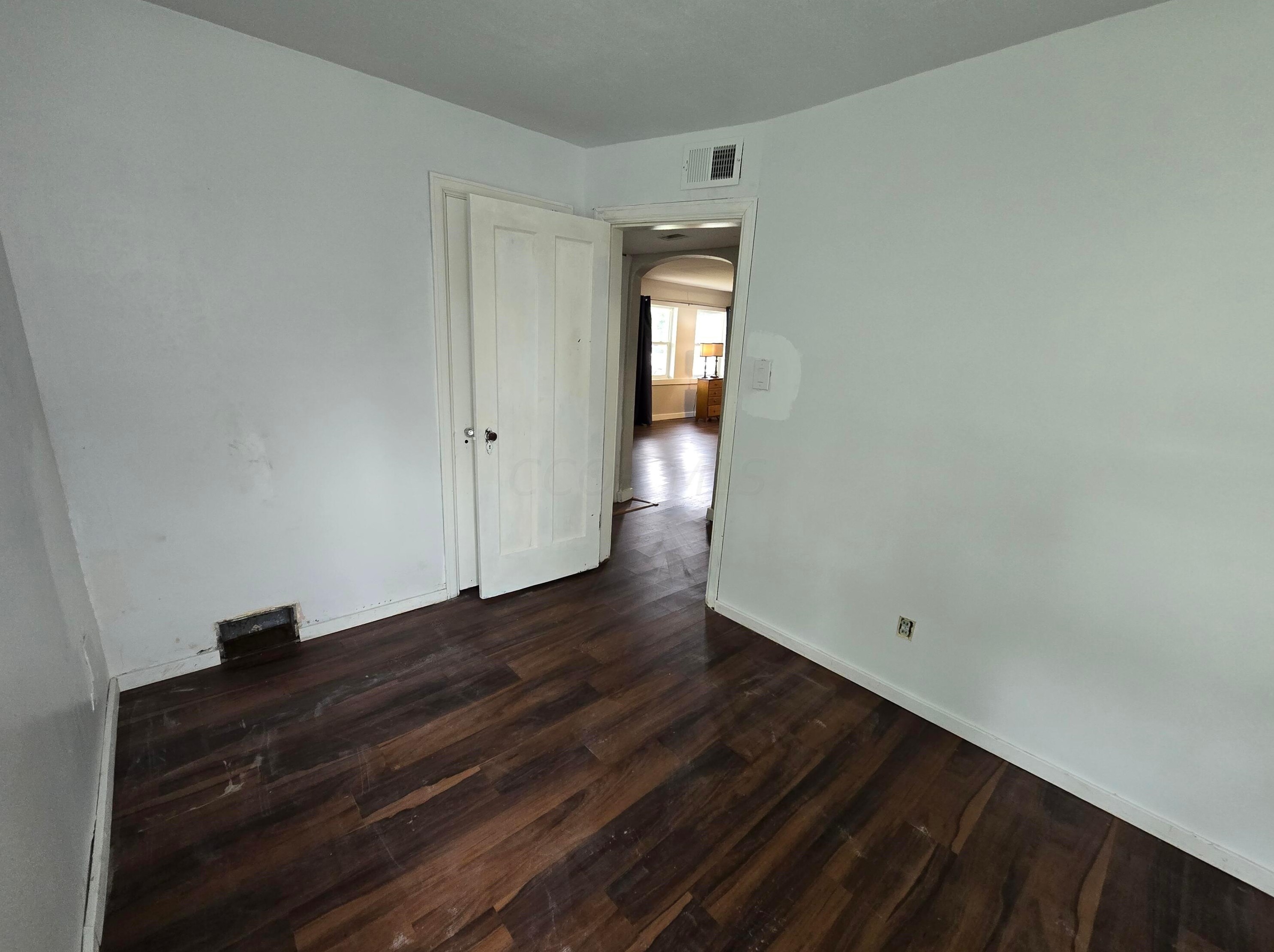 978 19 Ave, Columbus OH 43211-2458 exterior