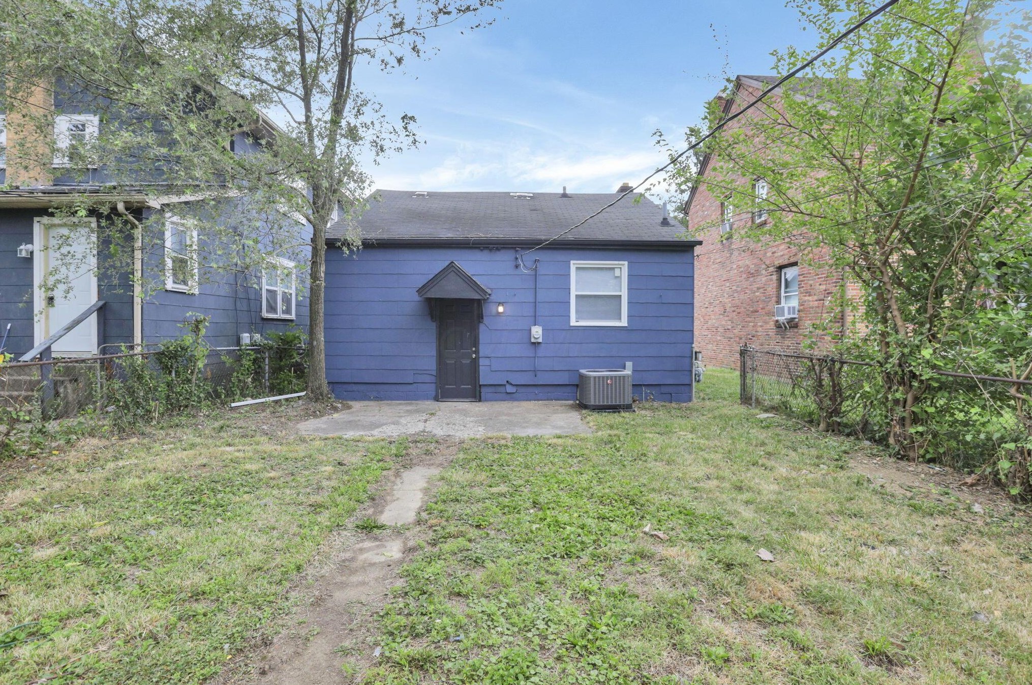 1388 Ohio Ave, Columbus OH 43206-1525 exterior