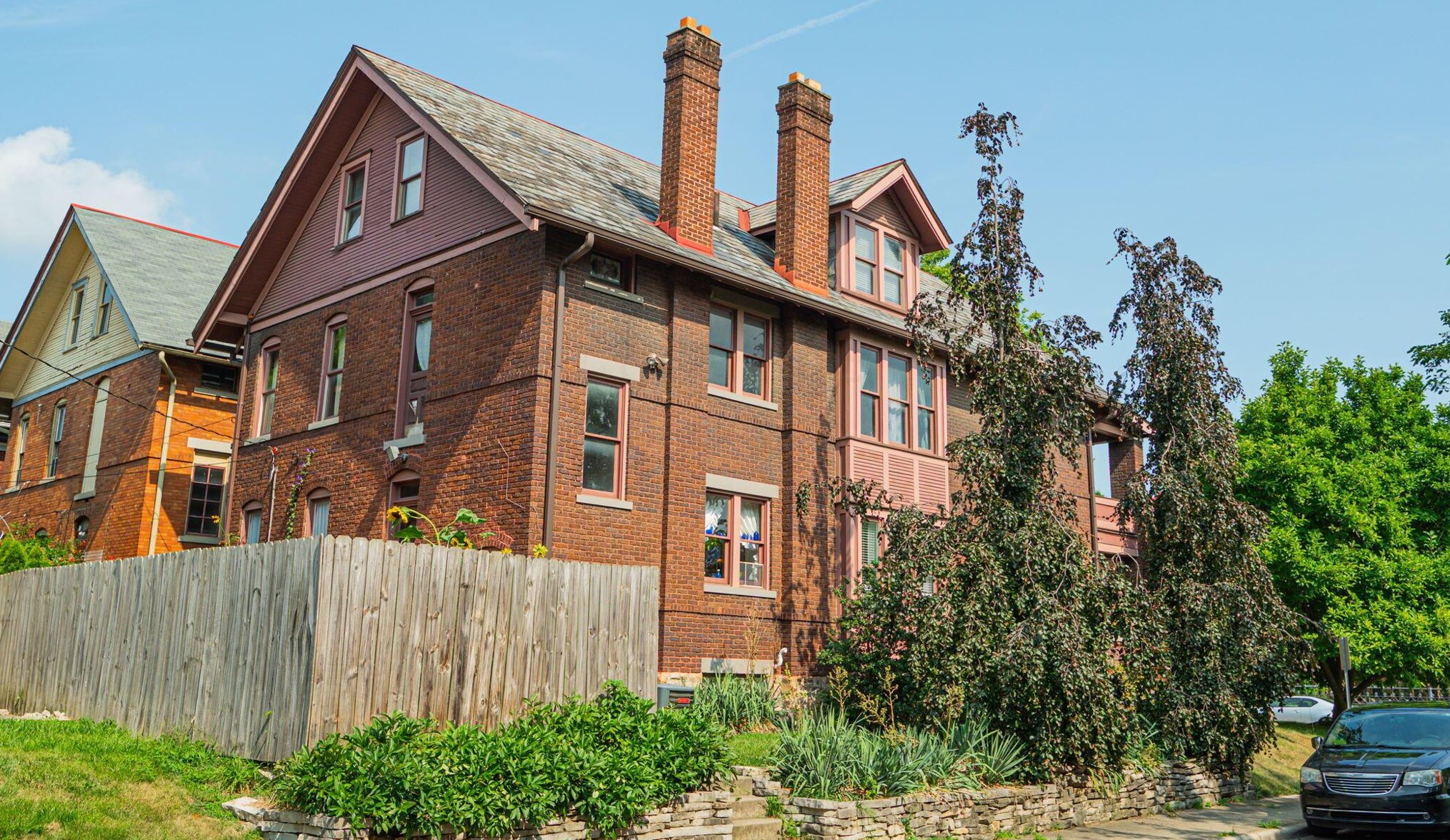 1321 Bryden Rd, Columbus OH 43205-2046 exterior