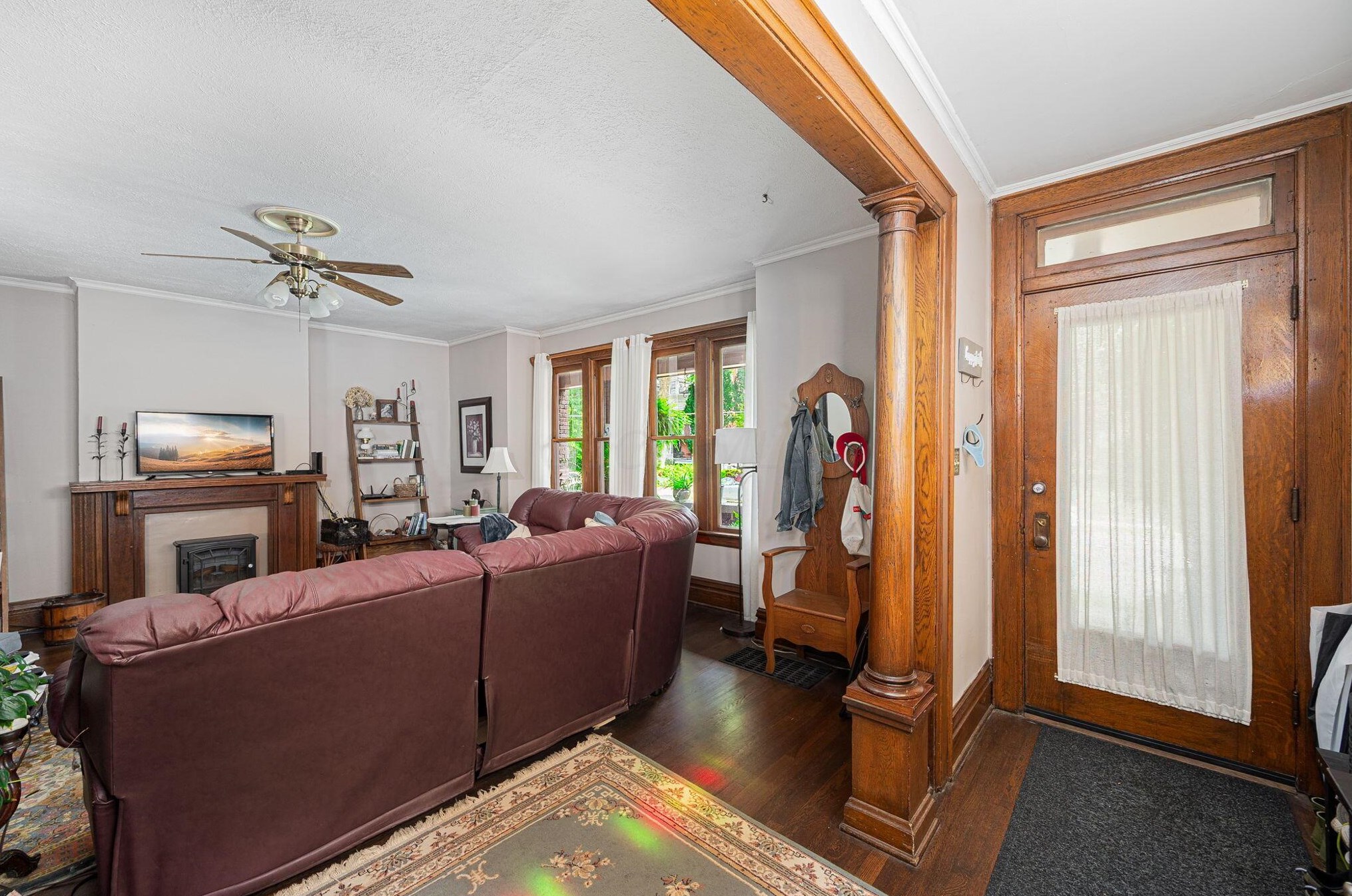 1321 Bryden Rd, Columbus OH 43205-2046 exterior