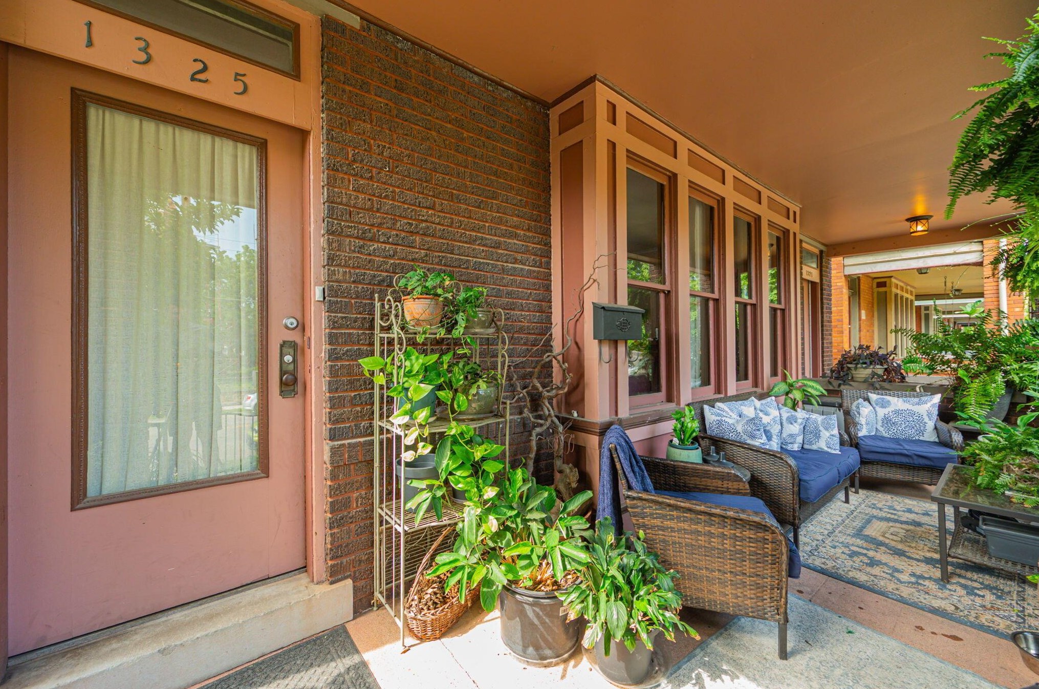 1325 Bryden Rd, Columbus OH  43205-2046 exterior