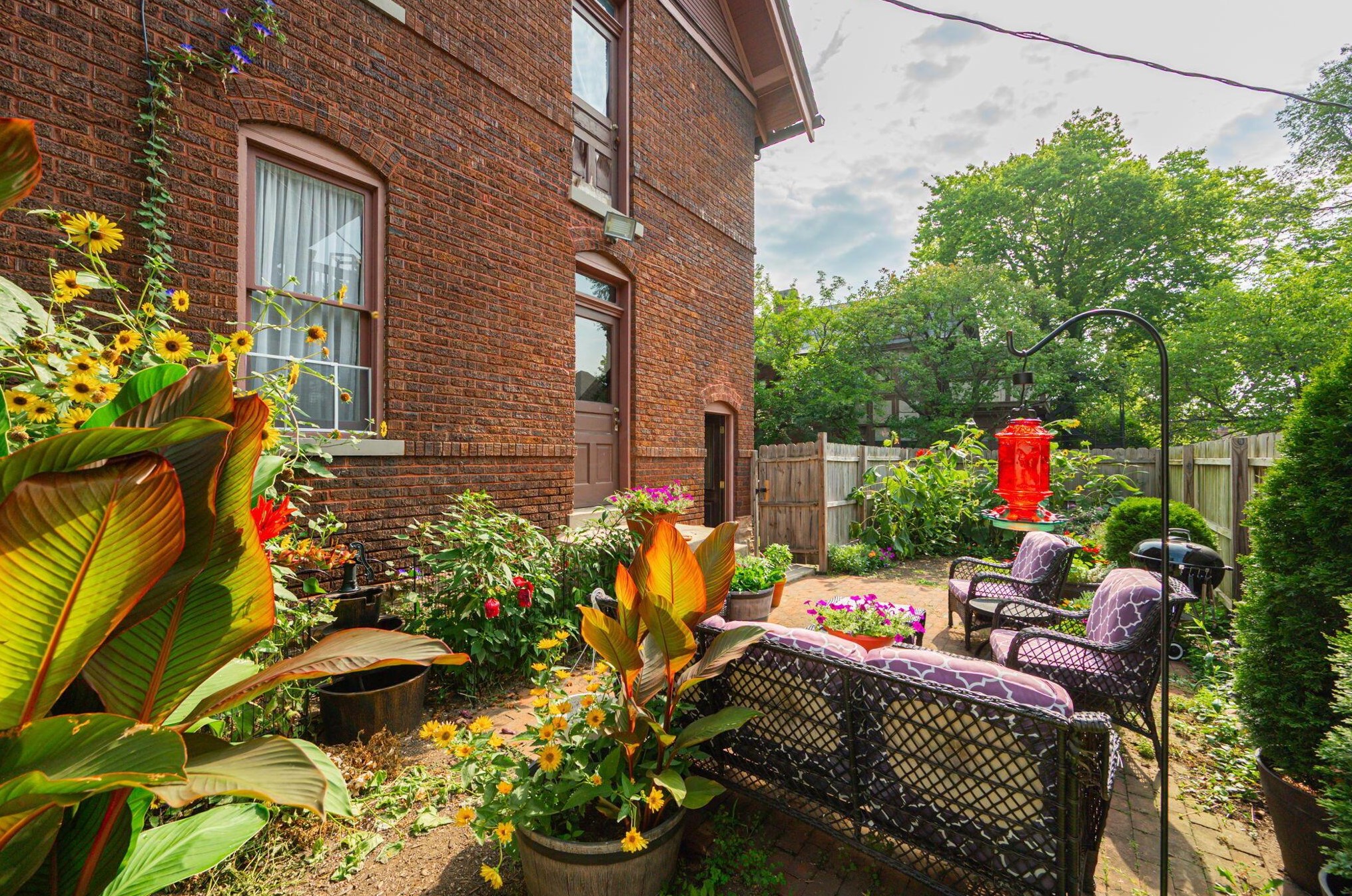 1321 Bryden Rd, Columbus OH 43205-2046 exterior