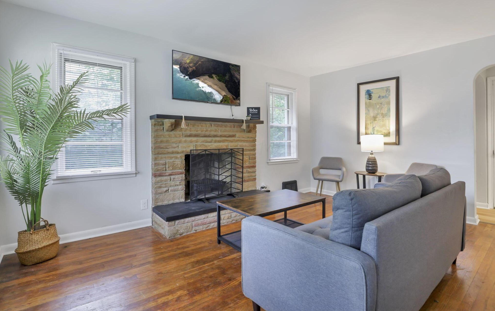 1275 Weber Rd, Columbus OH 43211-1537 exterior