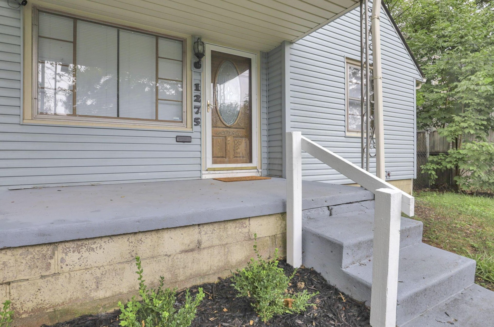 1275 Weber Rd, Columbus OH 43211-1537 exterior