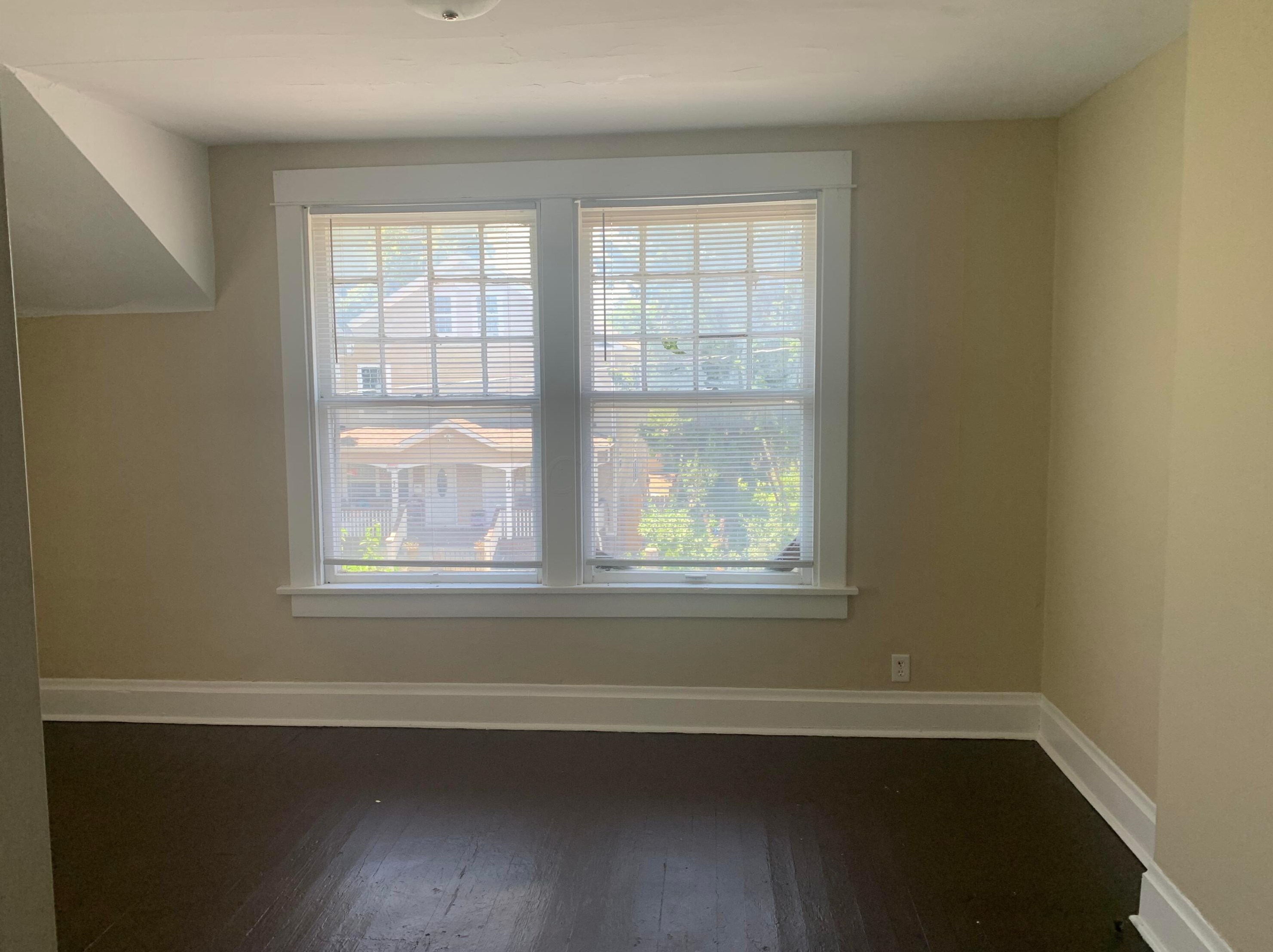 72 Eureka Ave, Columbus OH  43204-3200 exterior