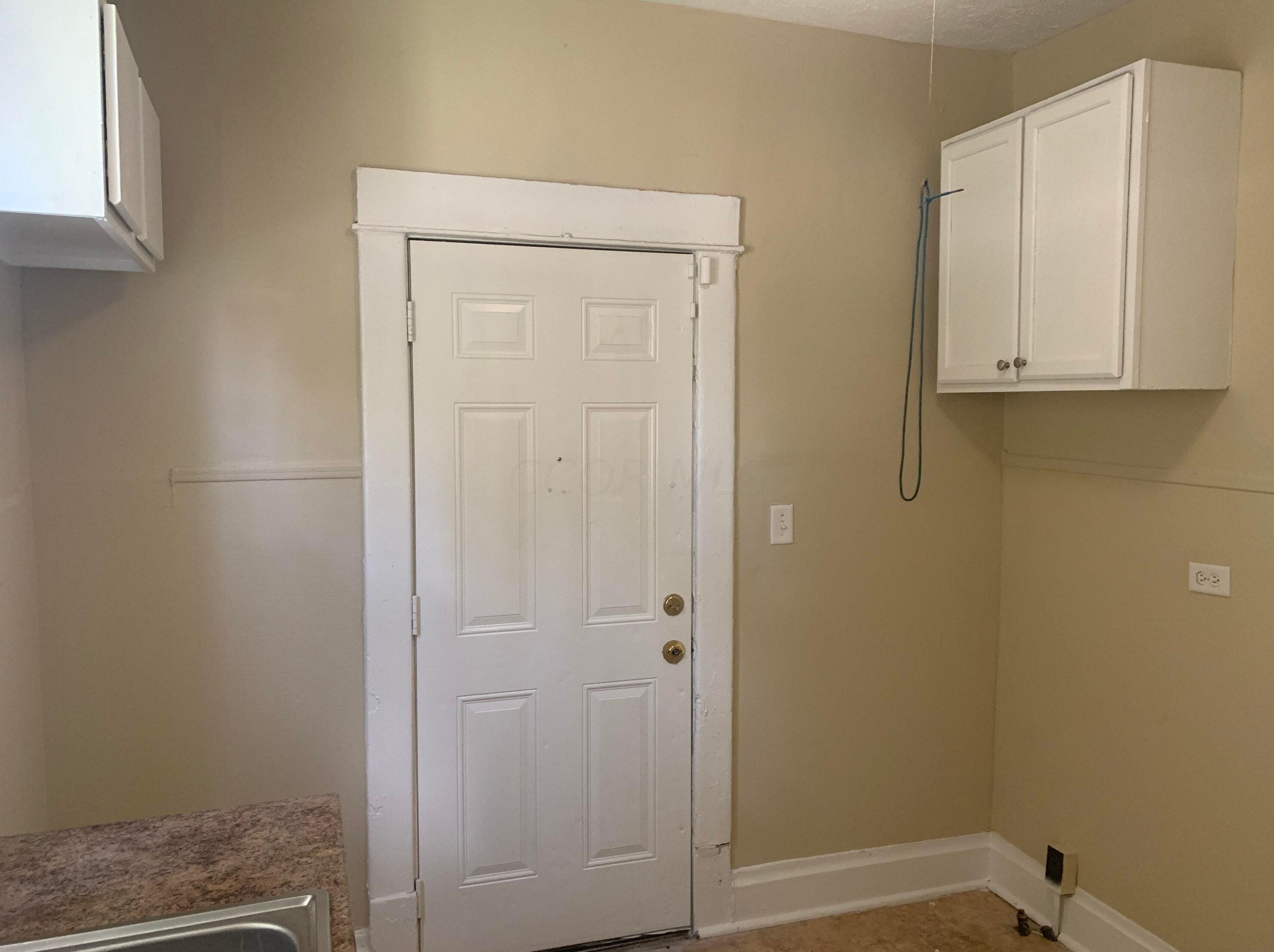 72 Eureka Ave, Columbus OH  43204-3200 exterior