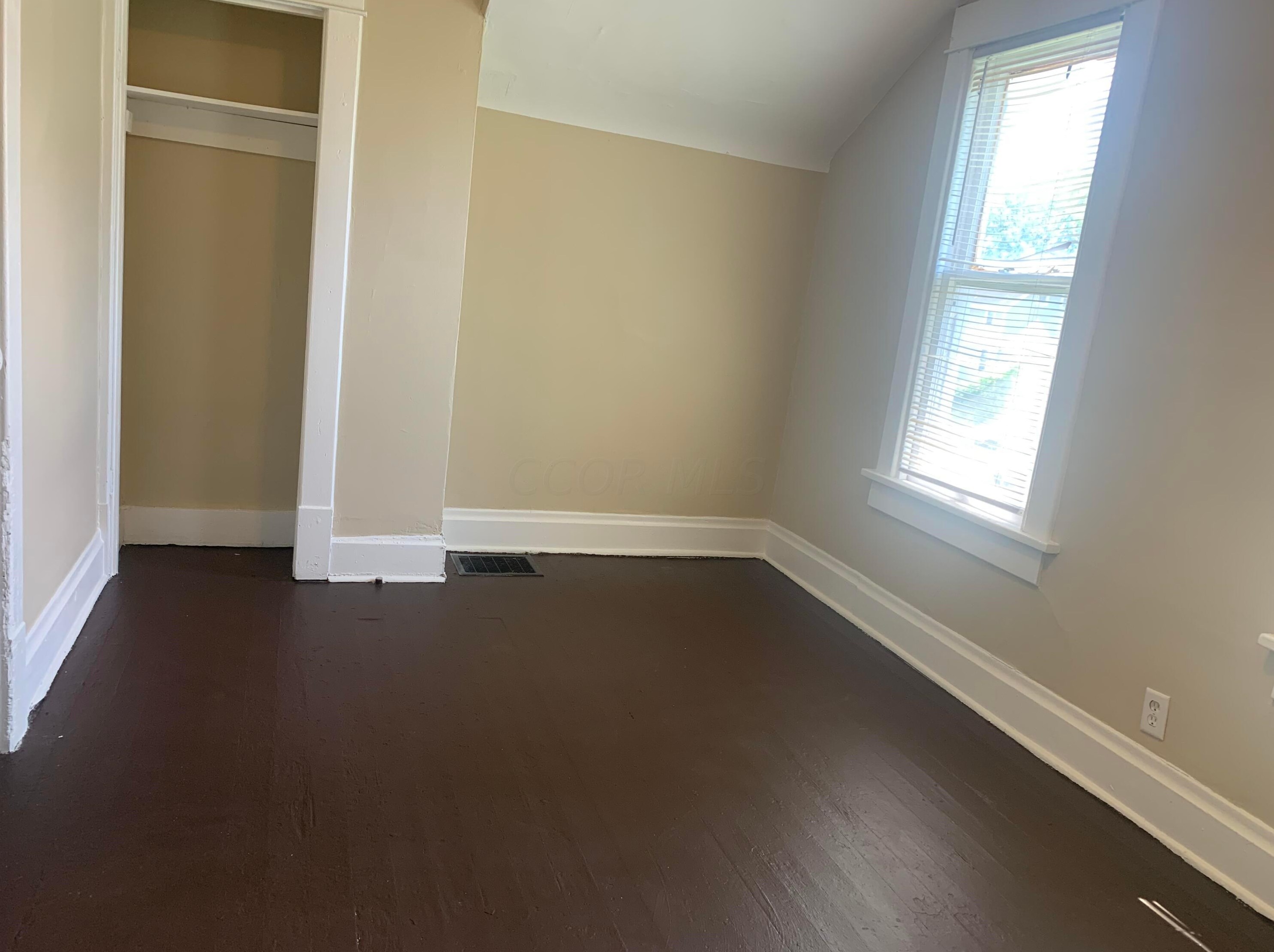 72 Eureka Ave, Columbus OH  43204-3200 exterior