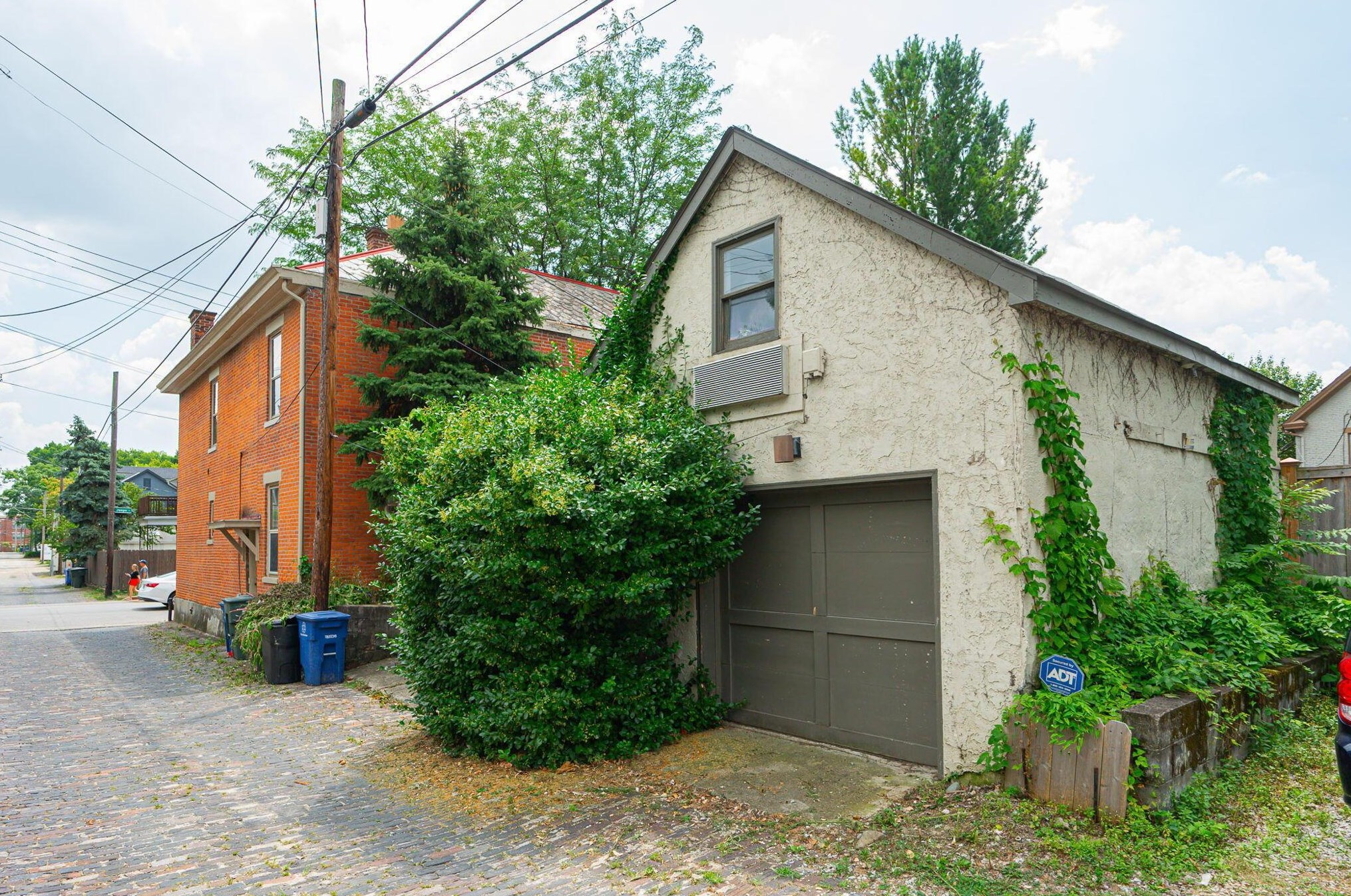 192 Thurman Ave, Columbus OH  43206-2630 exterior