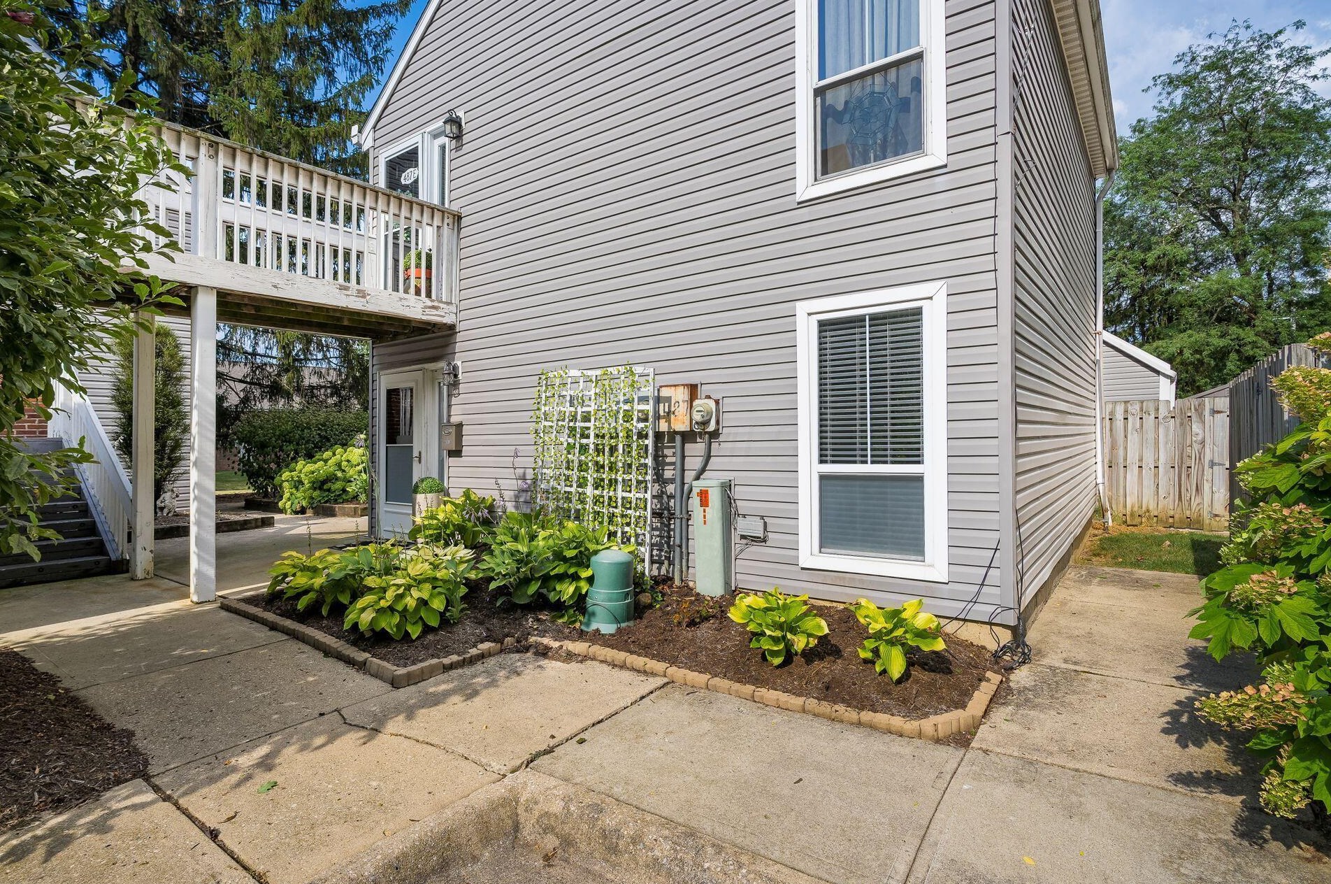 487 Old Coach Rd #d, Westerville, OH 43081