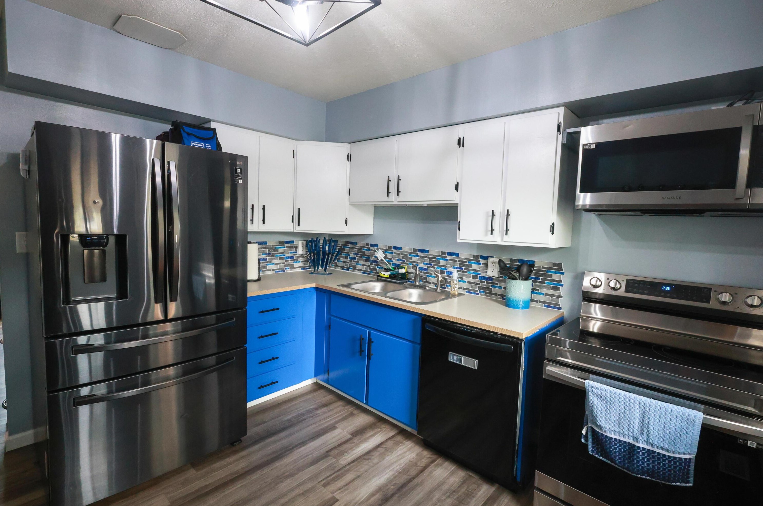 1605 Hillcrest Ave, Columbus OH  43207-4428 exterior