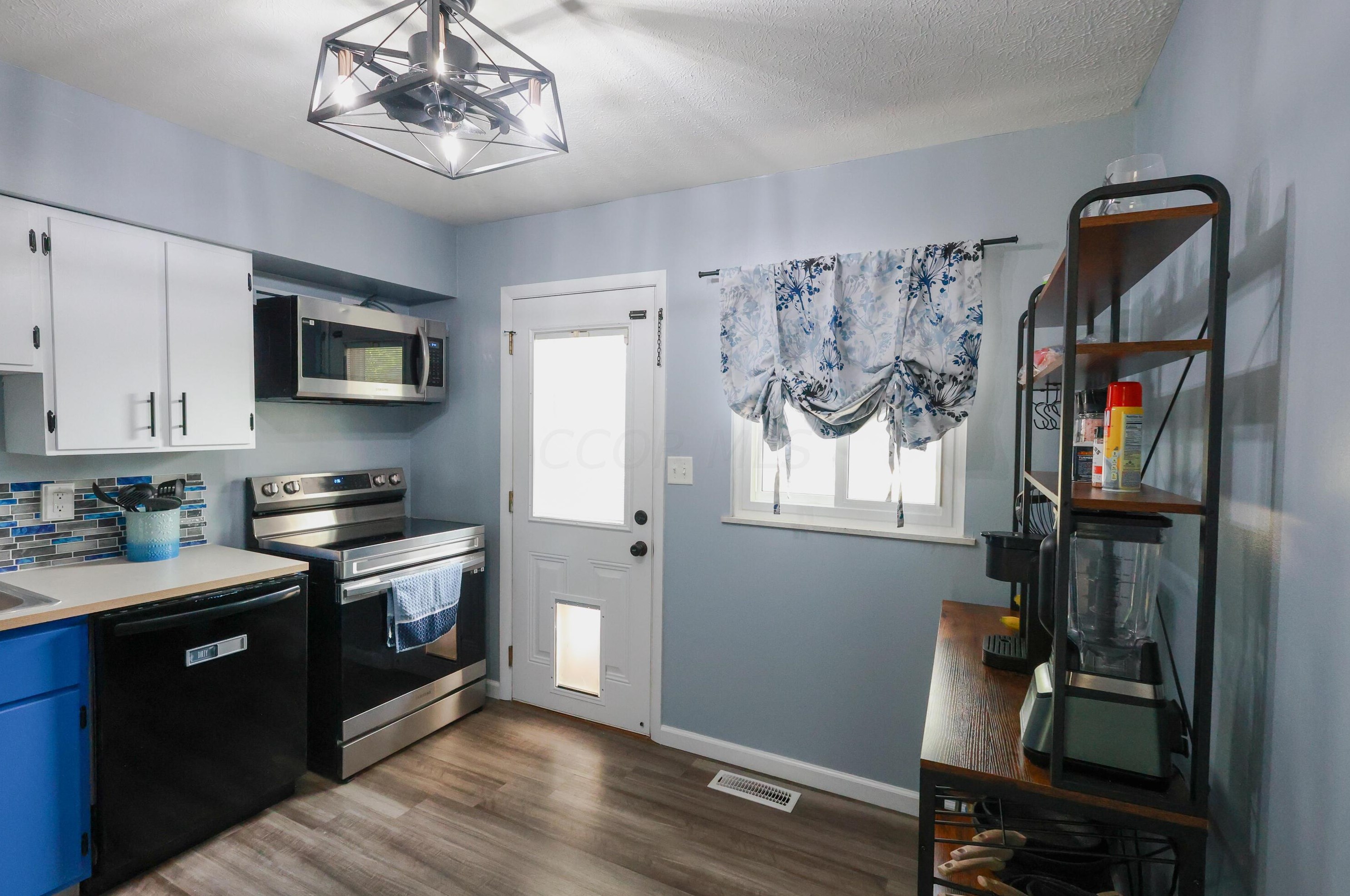 1605 Hillcrest Ave, Columbus OH  43207-4428 exterior