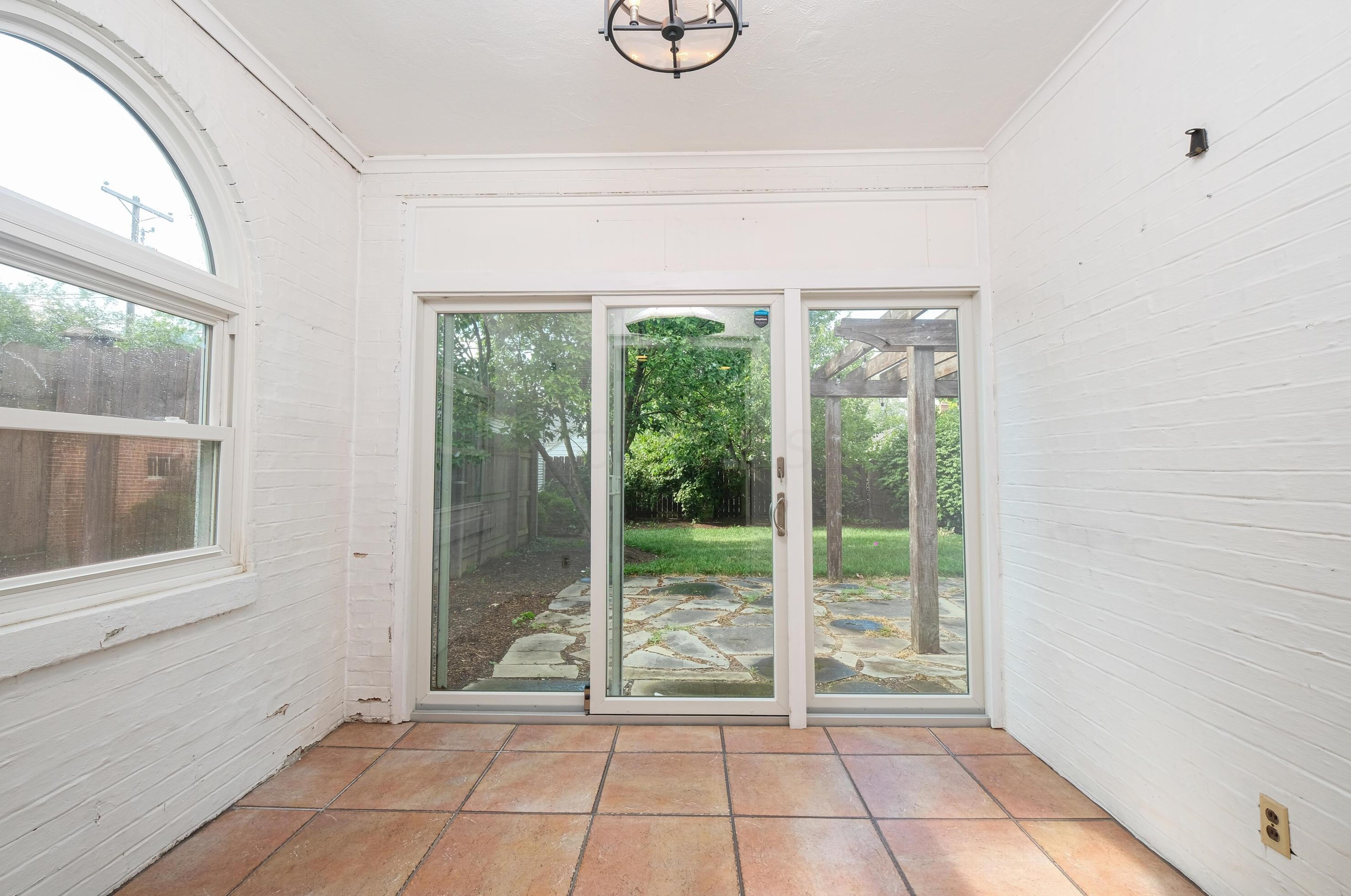 578 Fallis Rd, Columbus OH  43214-3730 exterior