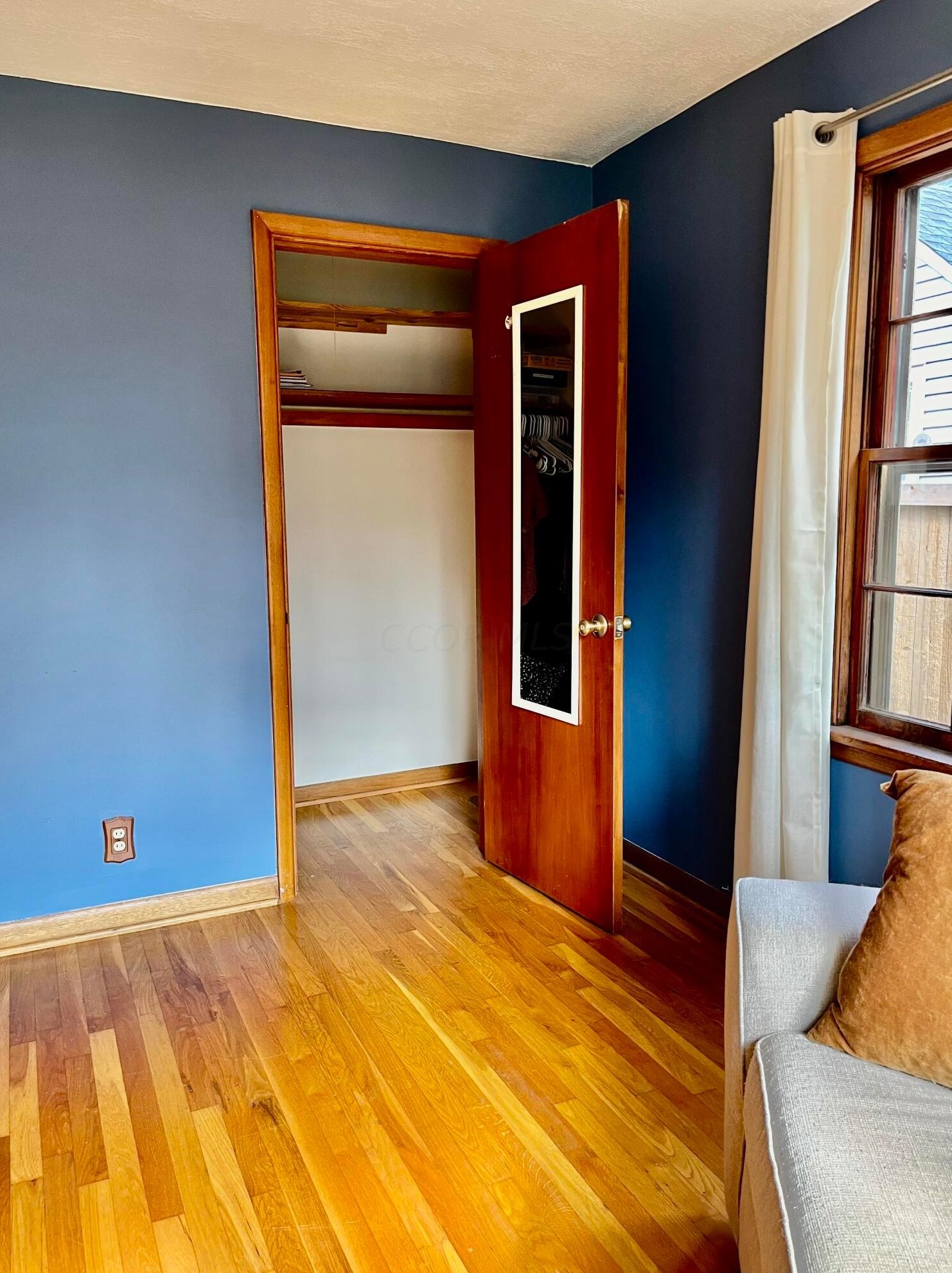 3126 Summit St, Columbus OH  43202-1315 exterior