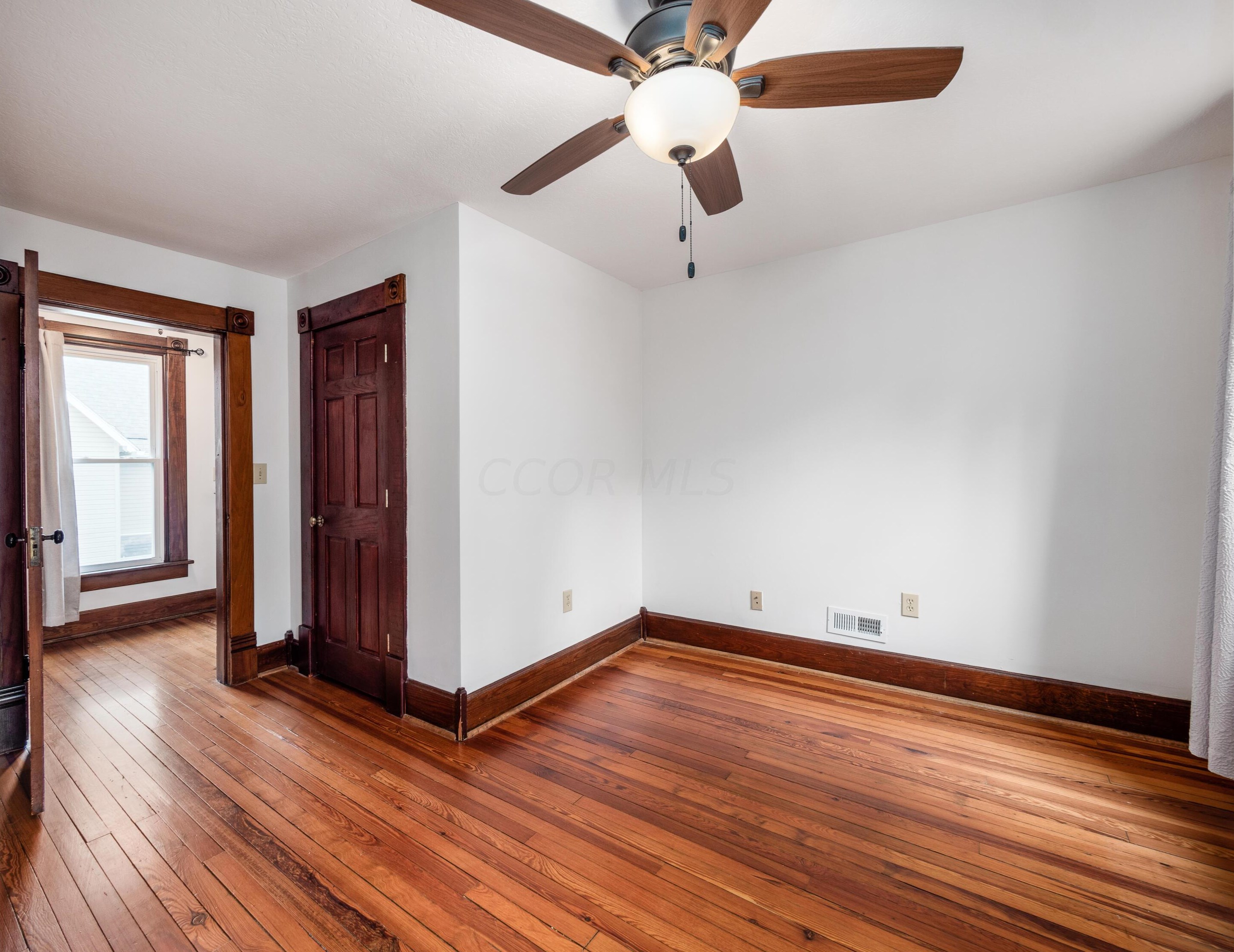 116 Como Ave, Columbus OH  43202-1211 exterior