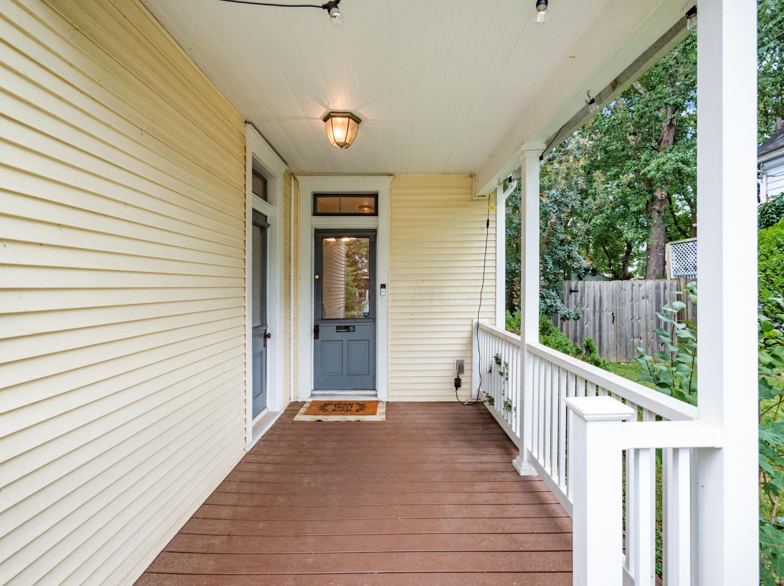 116 Como Ave, Columbus OH  43202-1211 exterior