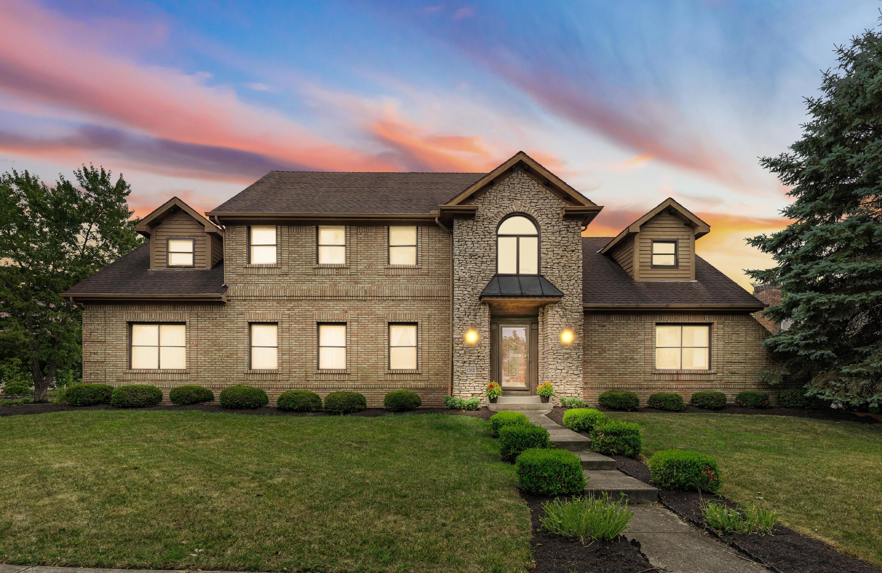1312 Wallasey Dr, Westerville, OH 43081