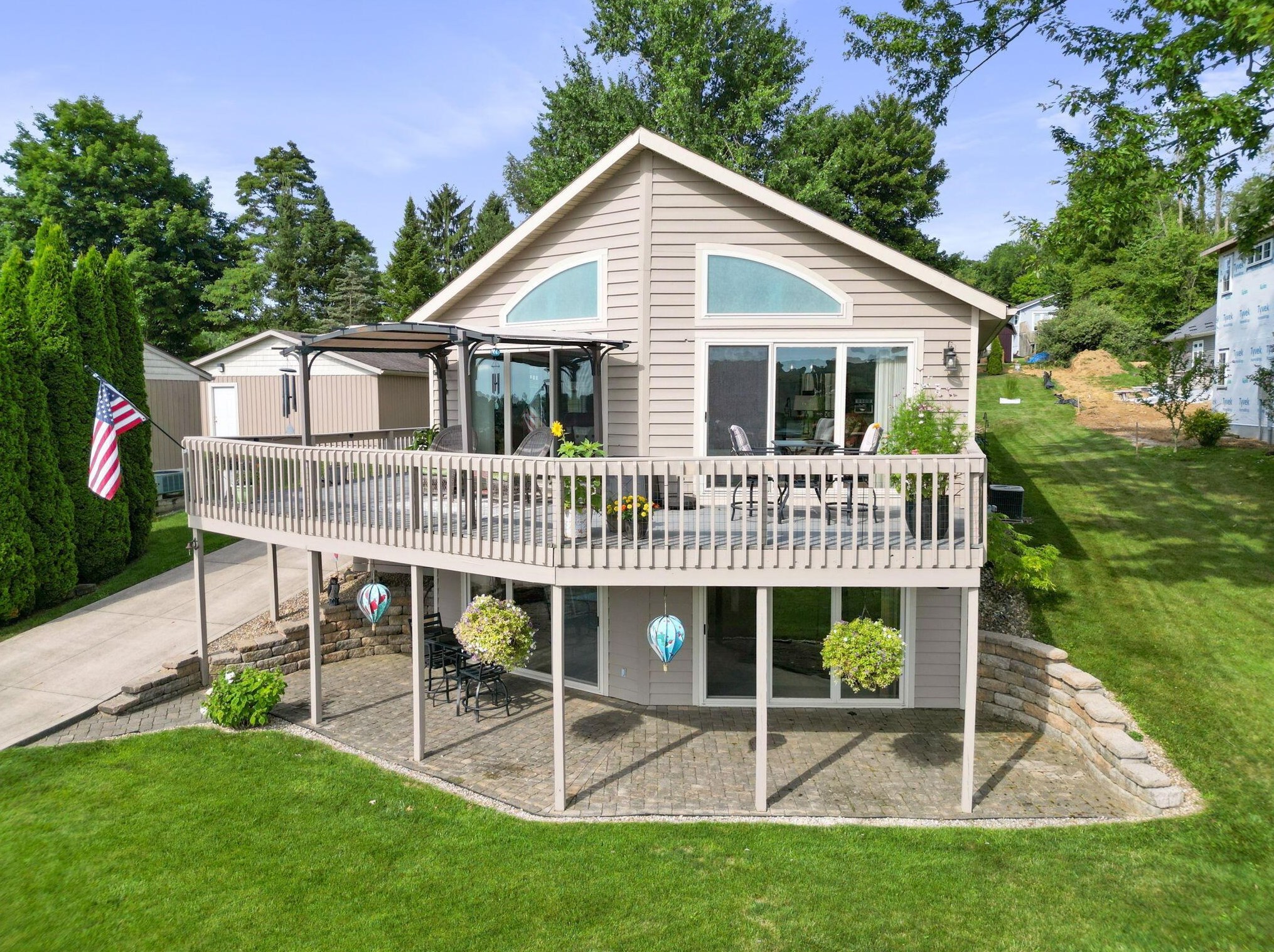 396 Lakeview Heights Dr, Howard, OH 43028