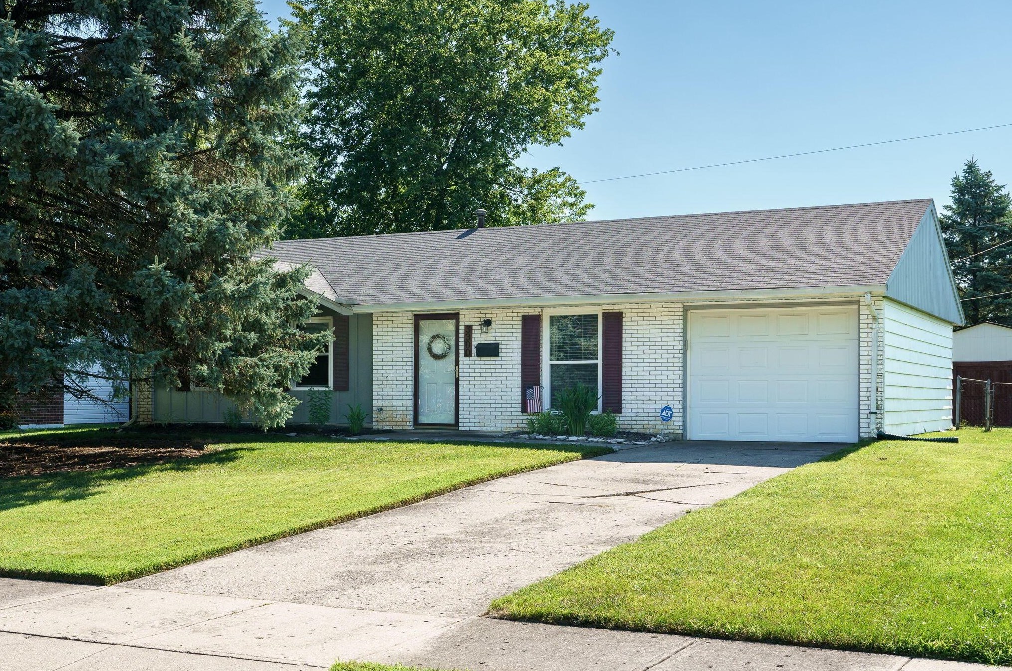3300 Woonsocket St, Springfield, OH 45503