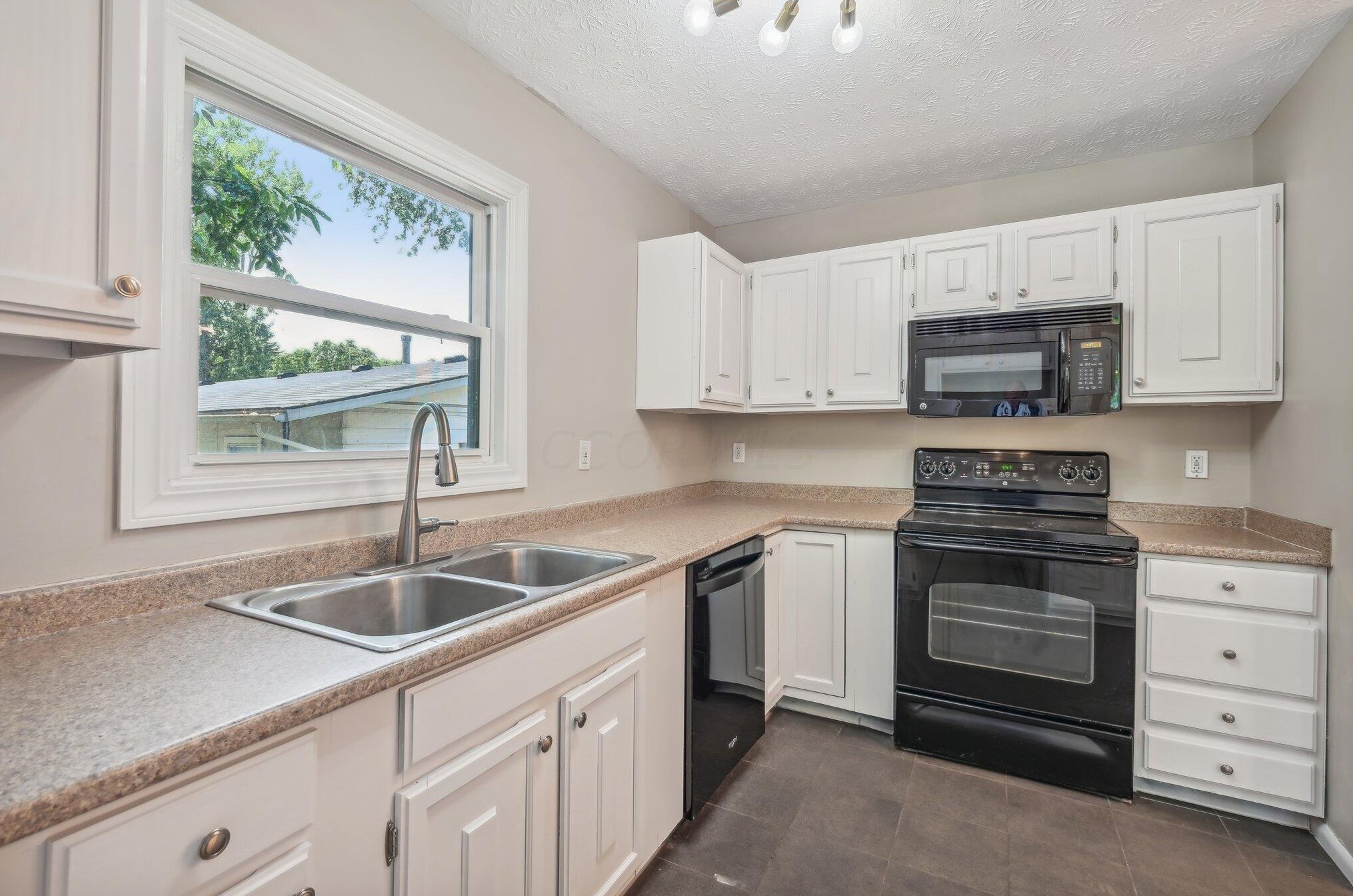 110 S Otterbein Ave, Westerville, OH 43081