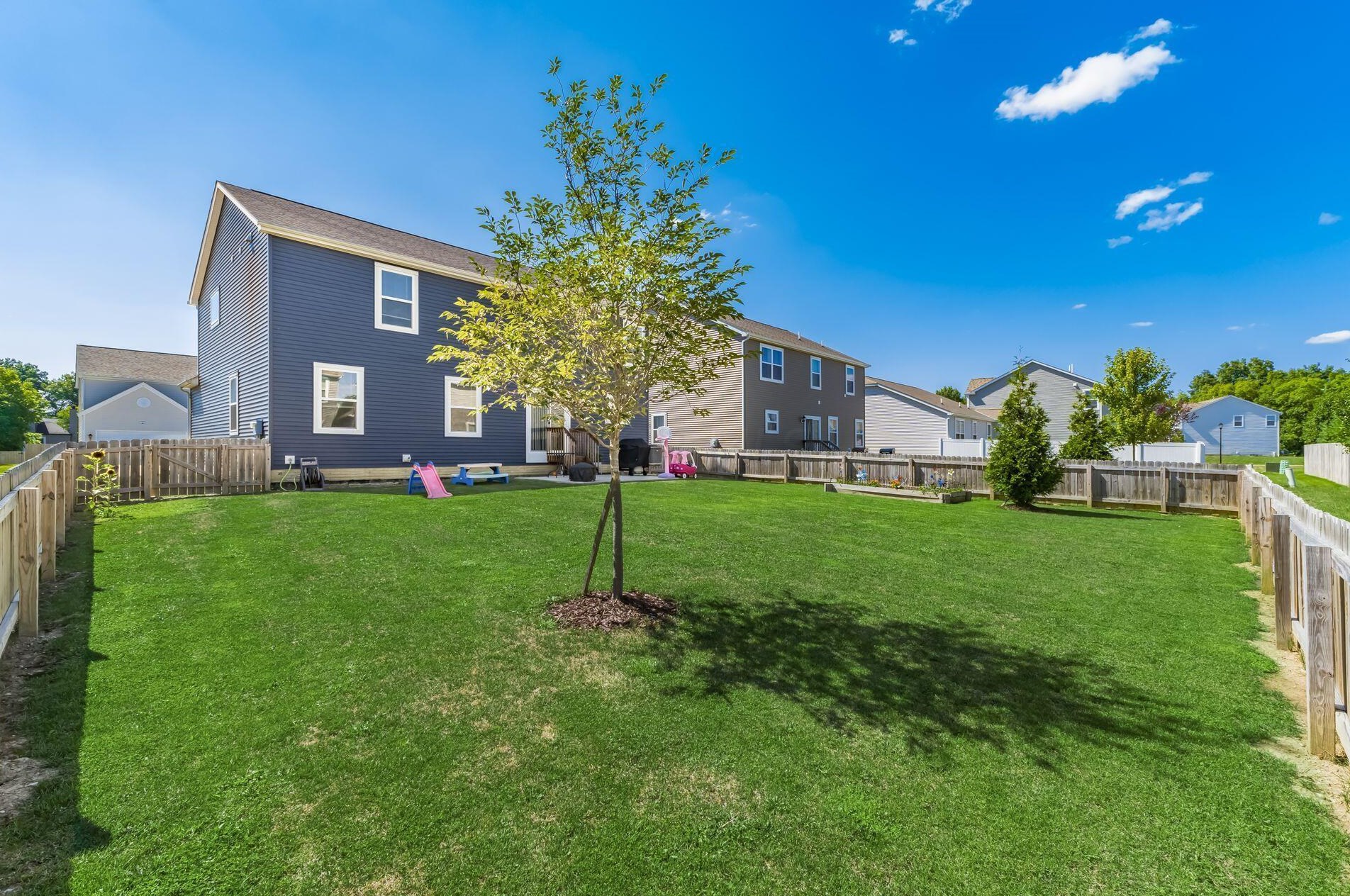 230 England St, Pickerington, OH 43147