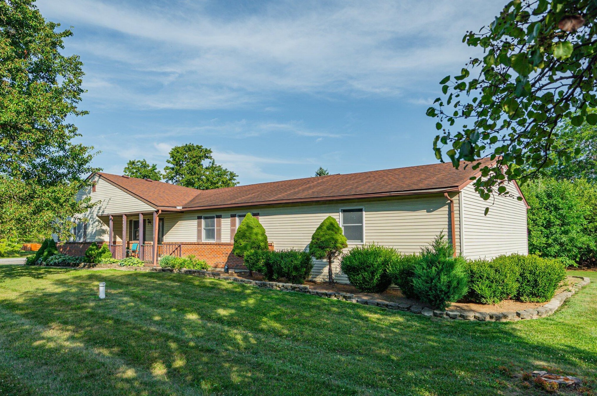 6925 Fayette Dr, West Jefferson, OH 43162