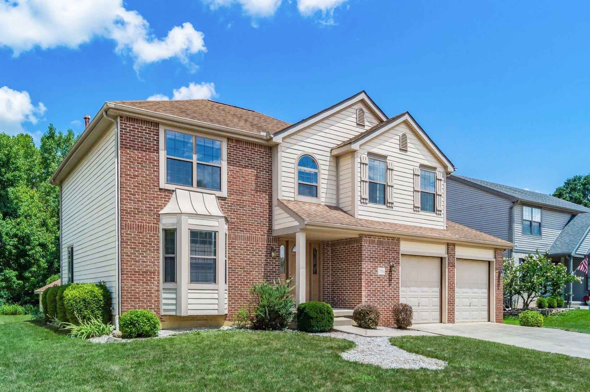 7584 Creekbend Dr, Pickerington, OH 43147