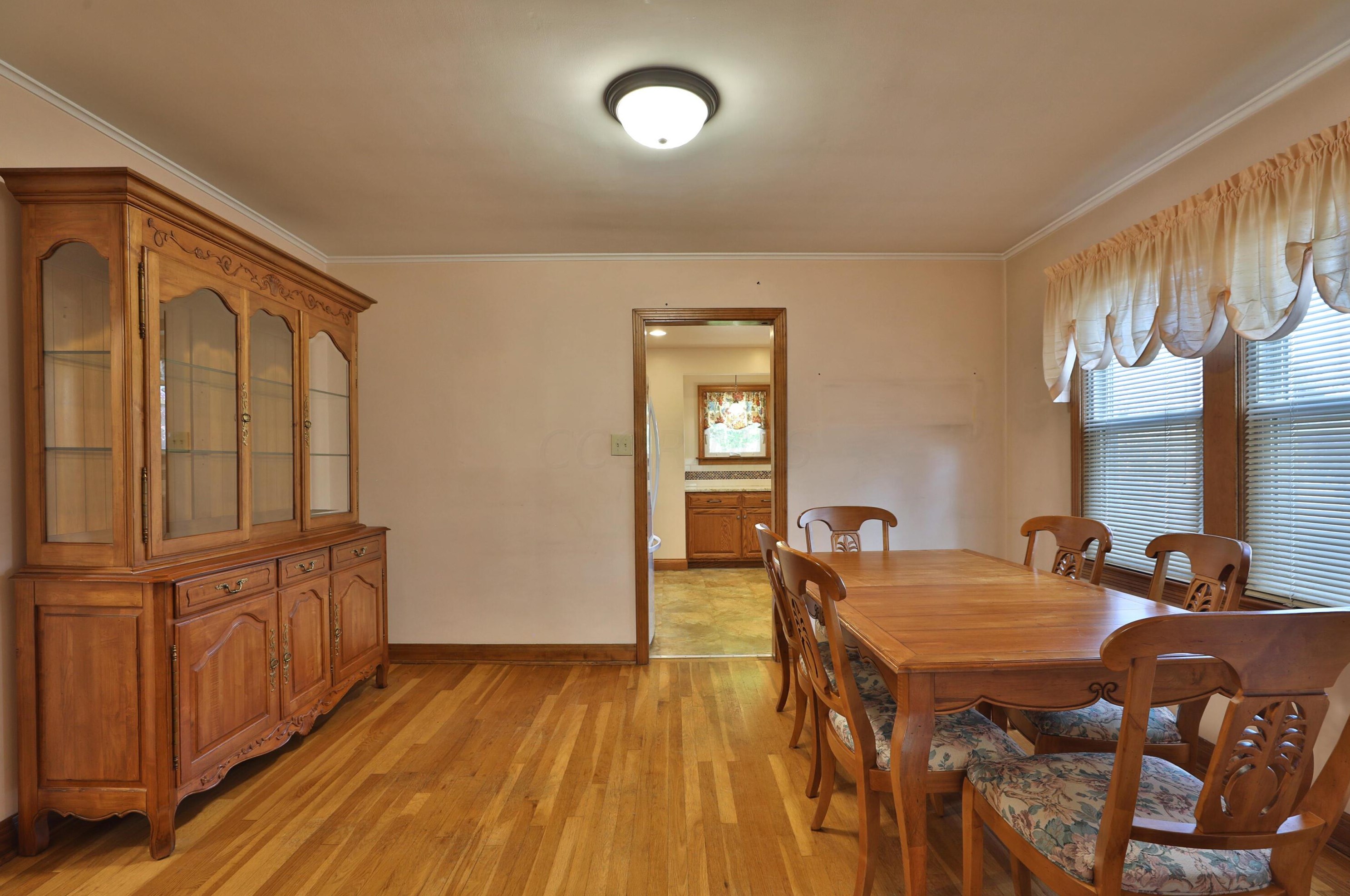 1393 Virginia Ave, Columbus OH 43212-3040 exterior