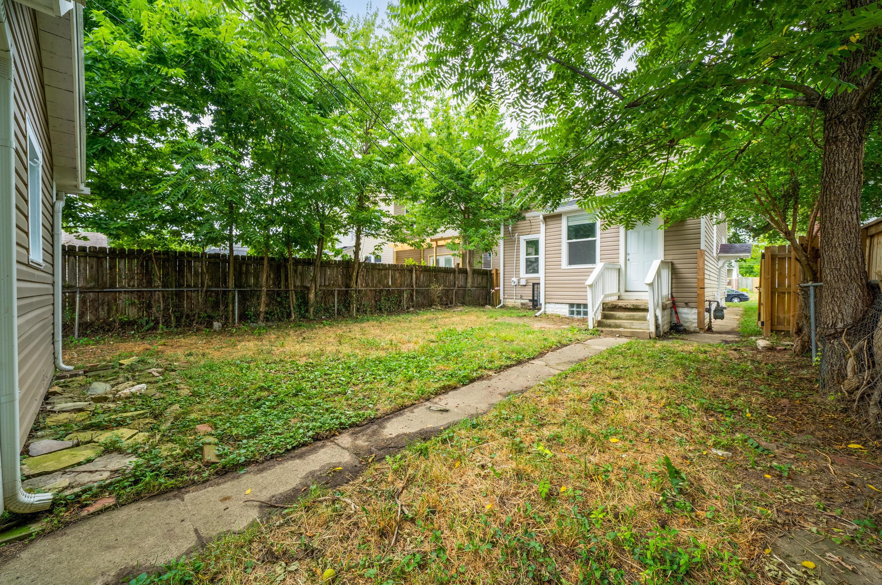 745 Deshler Ave, Columbus OH 43206-2925 exterior