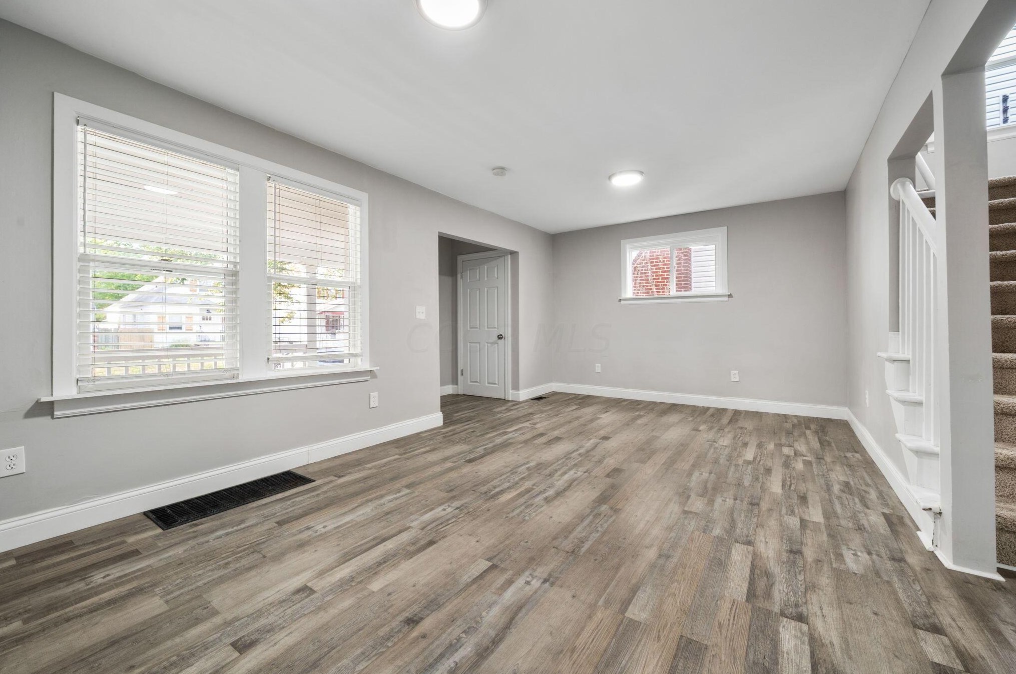 745 Deshler Ave, Columbus OH 43206-2925 exterior