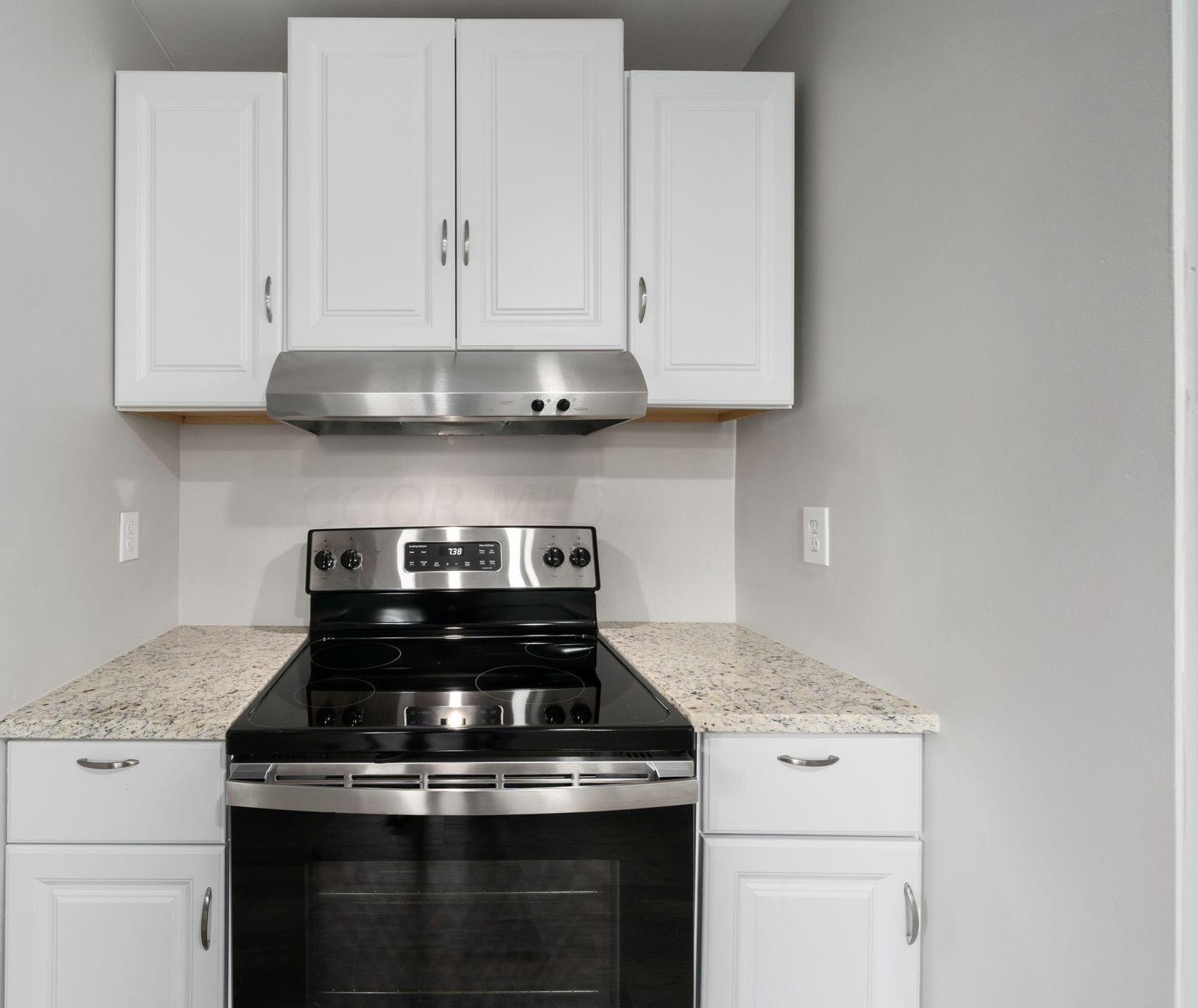 745 Deshler Ave, Columbus OH 43206-2925 exterior