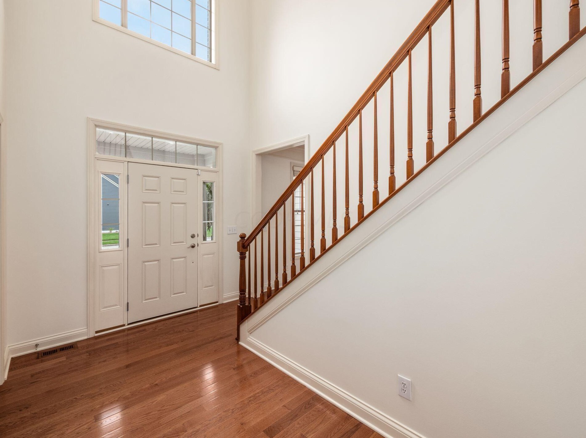 8020 Garden Dr, Pickerington, OH 43147