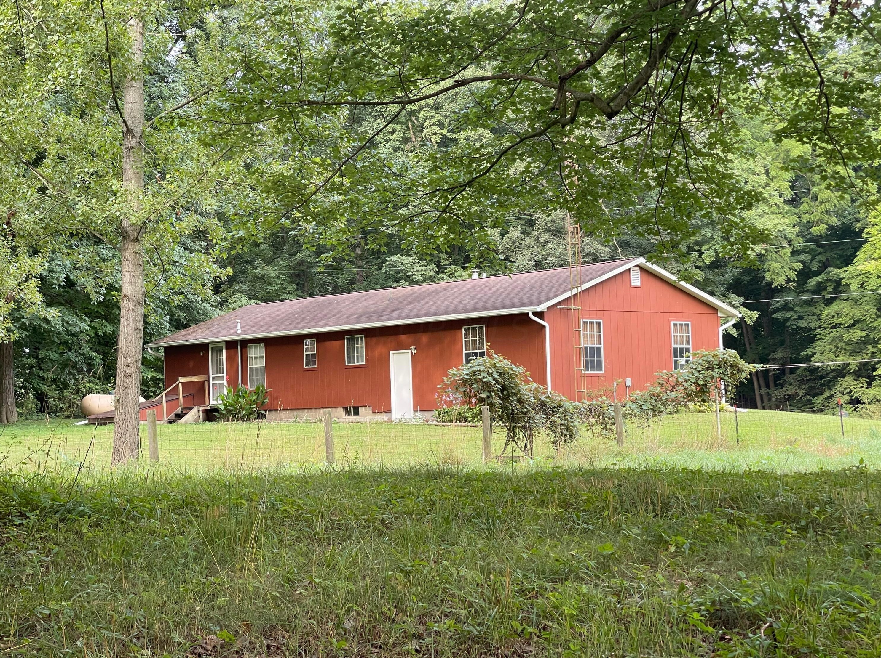 3930 Mccament Rd, Walhonding, OH 43843