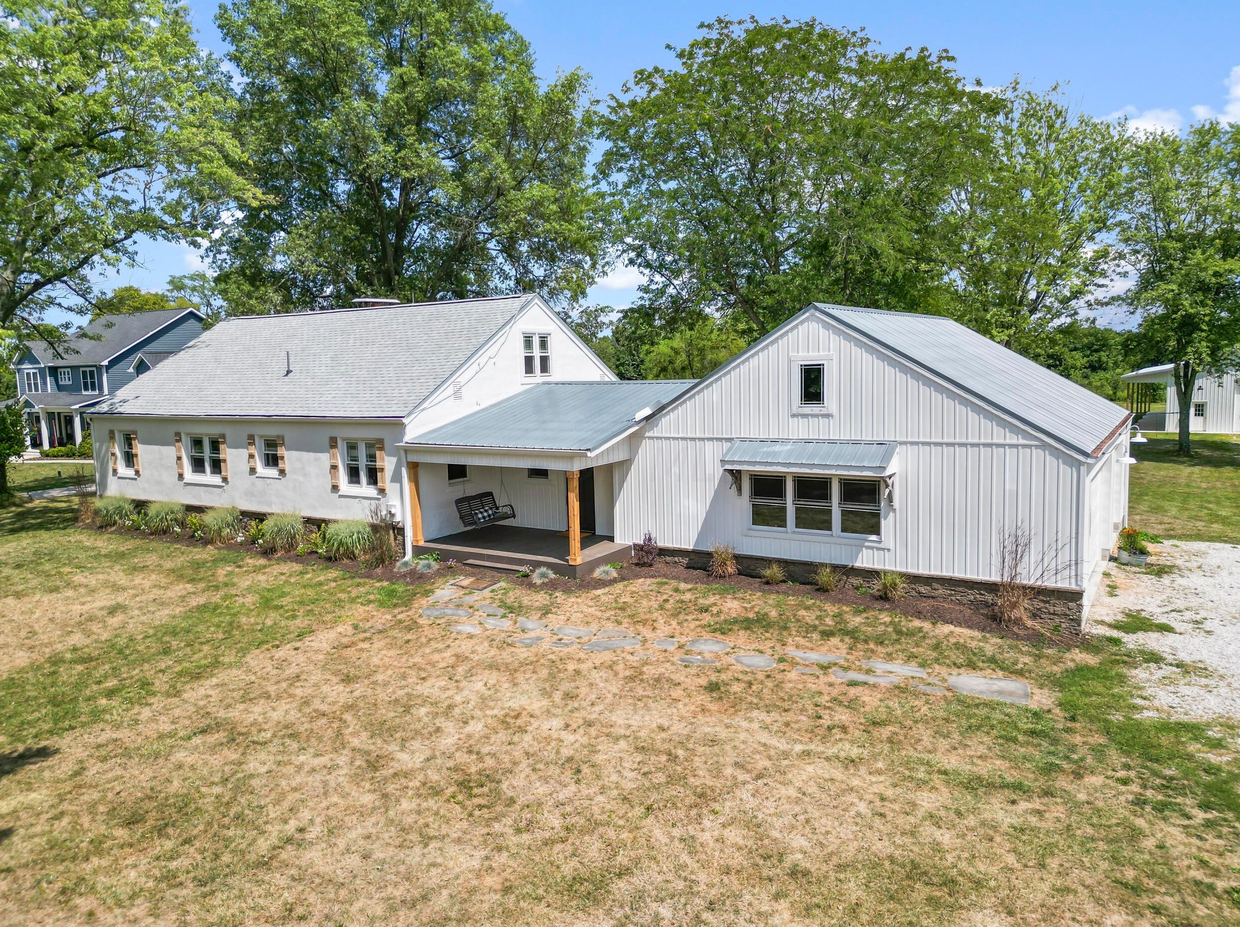 108 Stone Creek Dr, Granville, OH 43023-9057